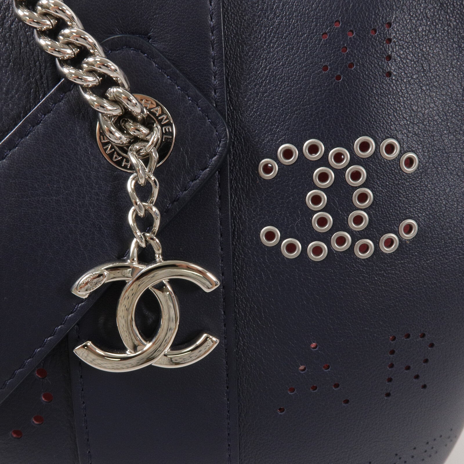 CHANEL 牛皮皮革/Tweed Piercing Light Bucket Bag鏈帶肩背袋