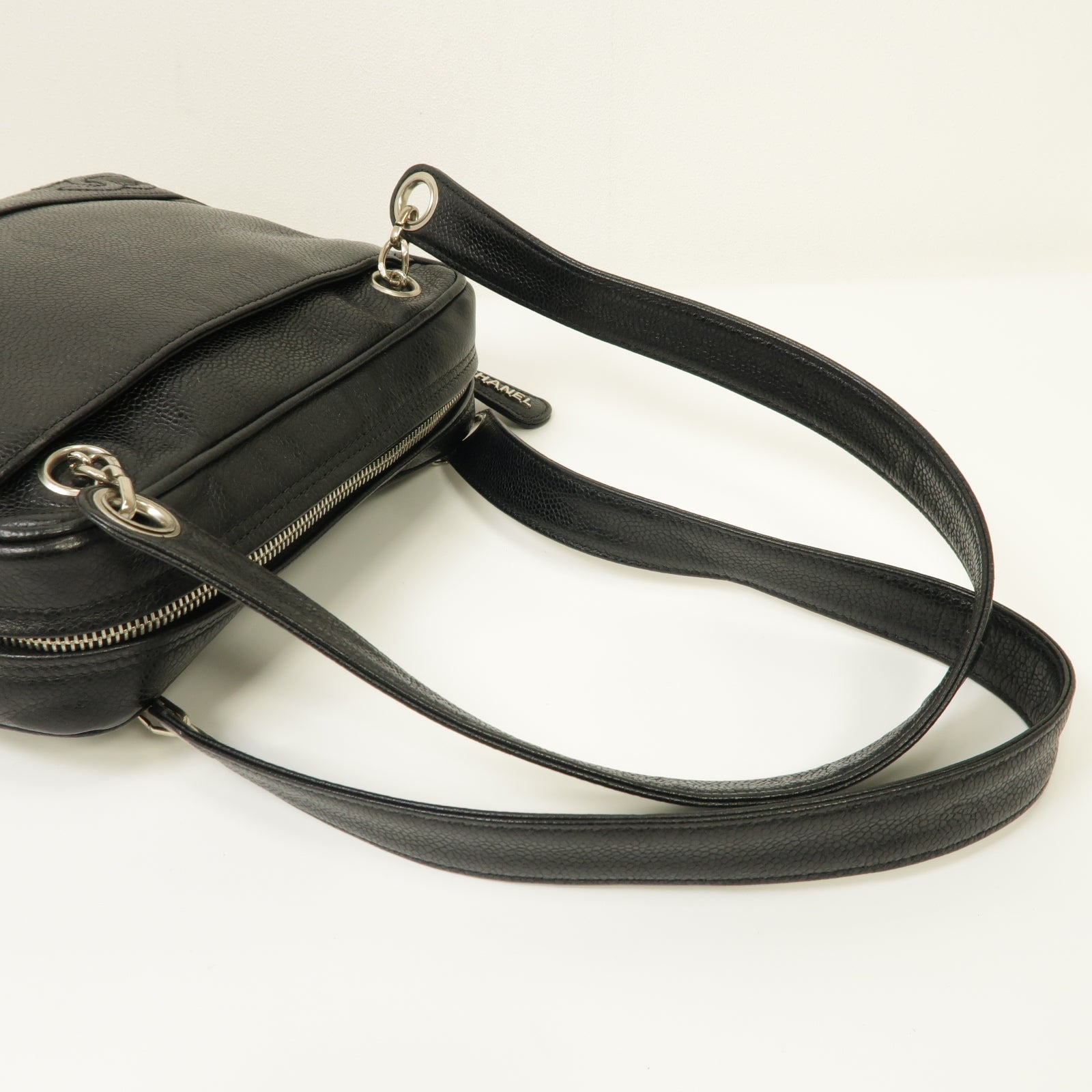 CHANEL 牛皮皮革Shoulder Bag銀扣肩背袋黒色