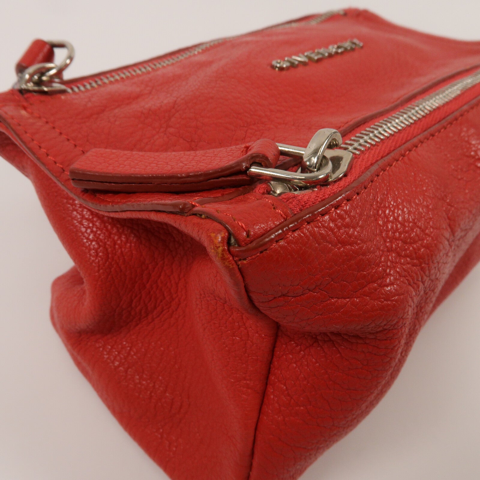 GIVENCHY 牛皮皮革Pandora Wristlet Pouch手拿包