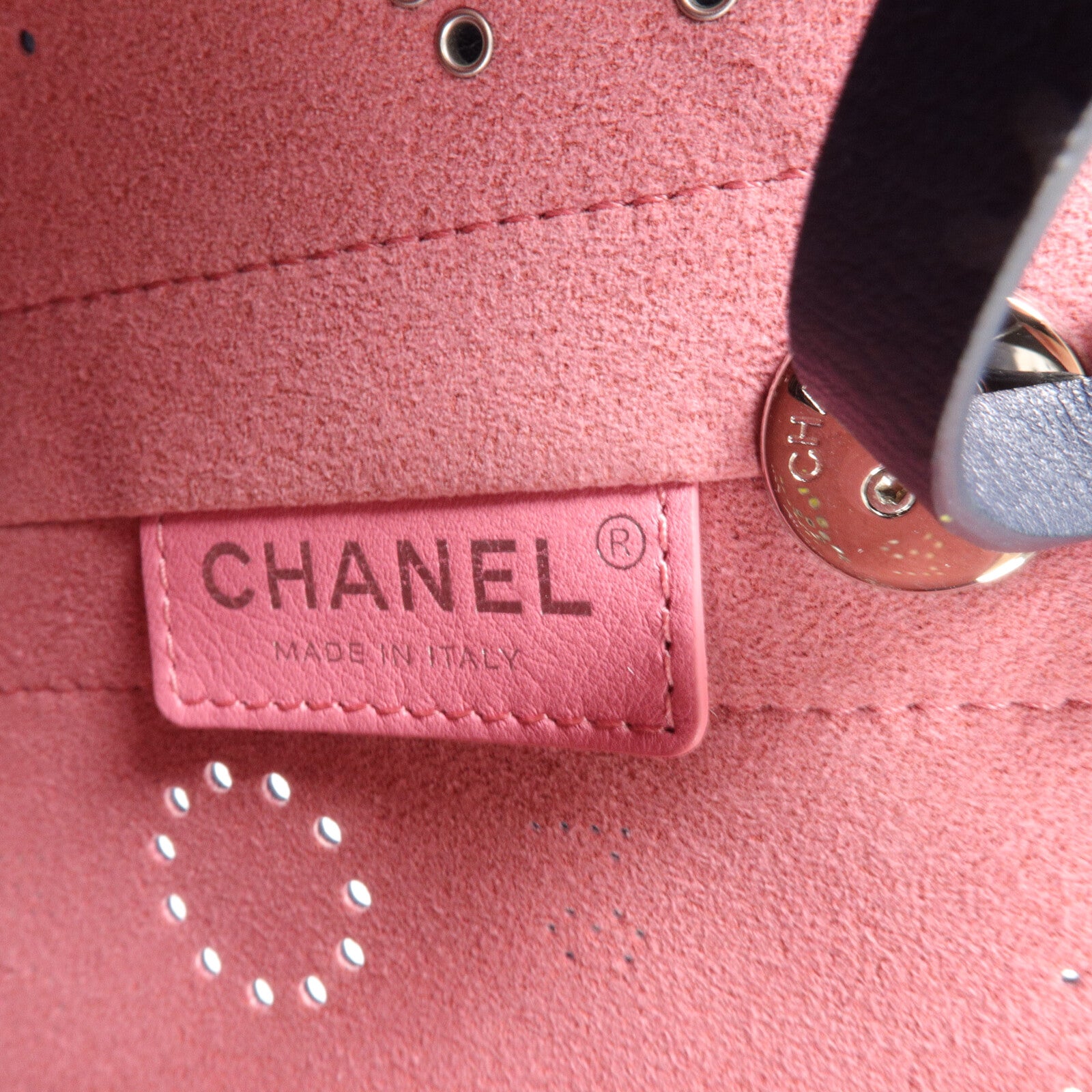 CHANEL 牛皮皮革/Tweed Piercing Light Bucket Bag鏈帶肩背袋
