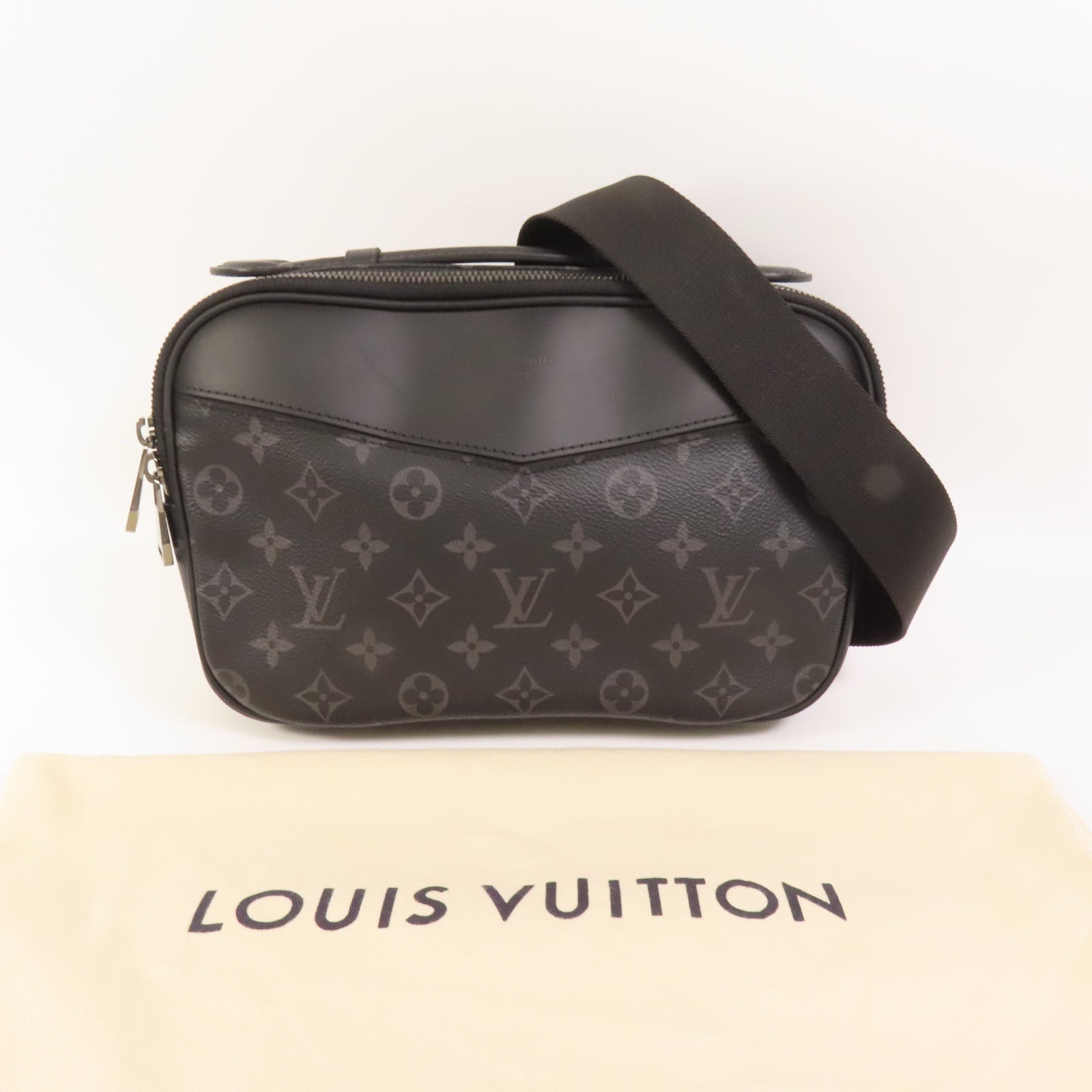 LOUIS VUITTON Monogram Eclipse Bum Bag銀扣手挽肩背兩用袋