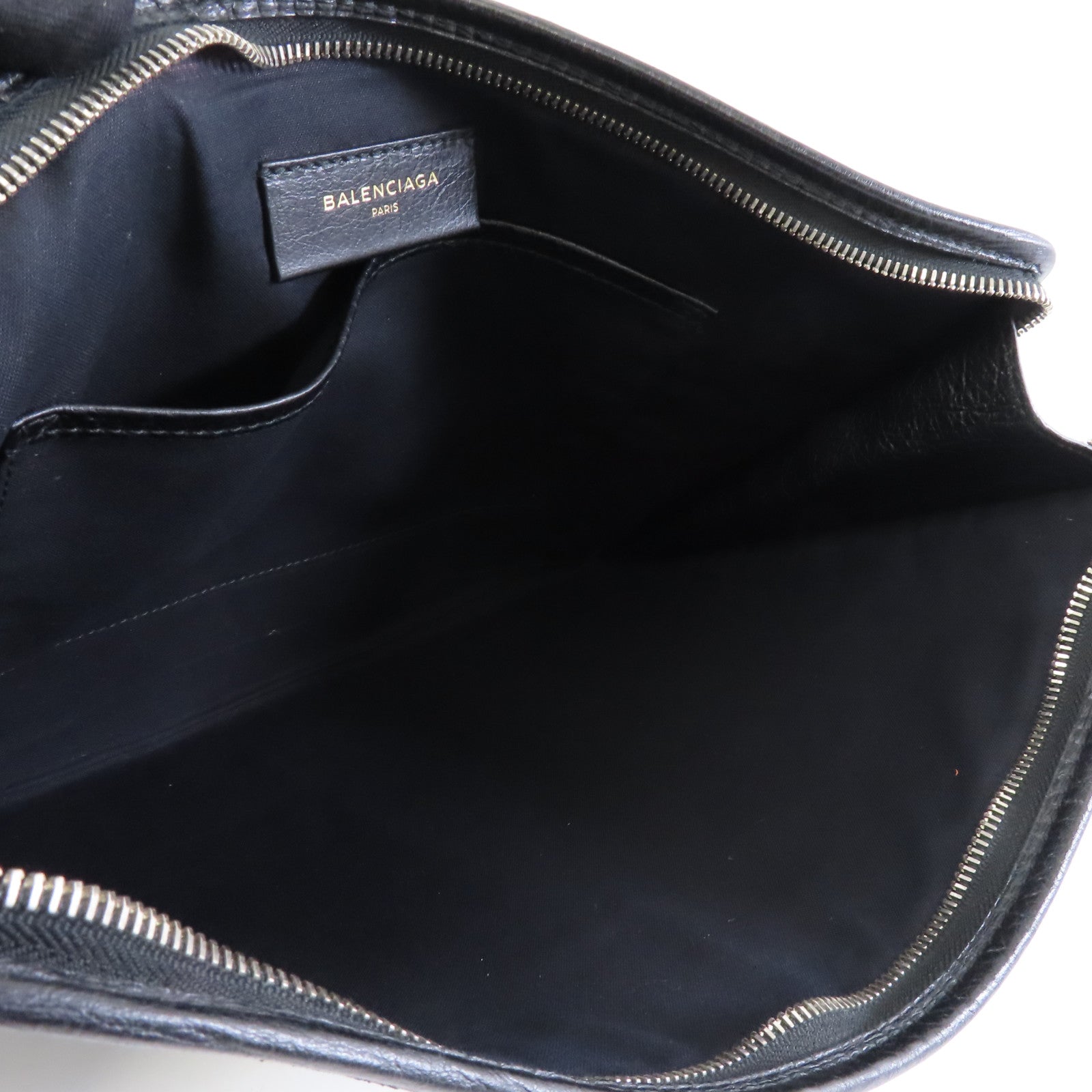 BALENCIAGA 【激減優惠】牛皮皮革Clutch Bag銀扣手拿包黑色