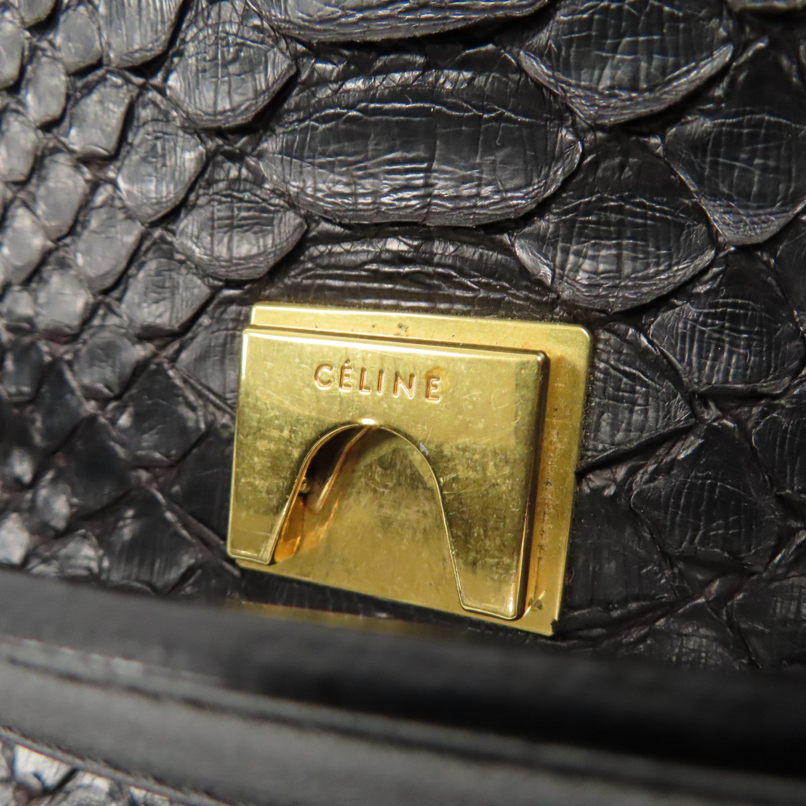 CELINE 【激減優惠】蛇皮皮革Belt Bag金扣手挽肩背兩用袋黑色