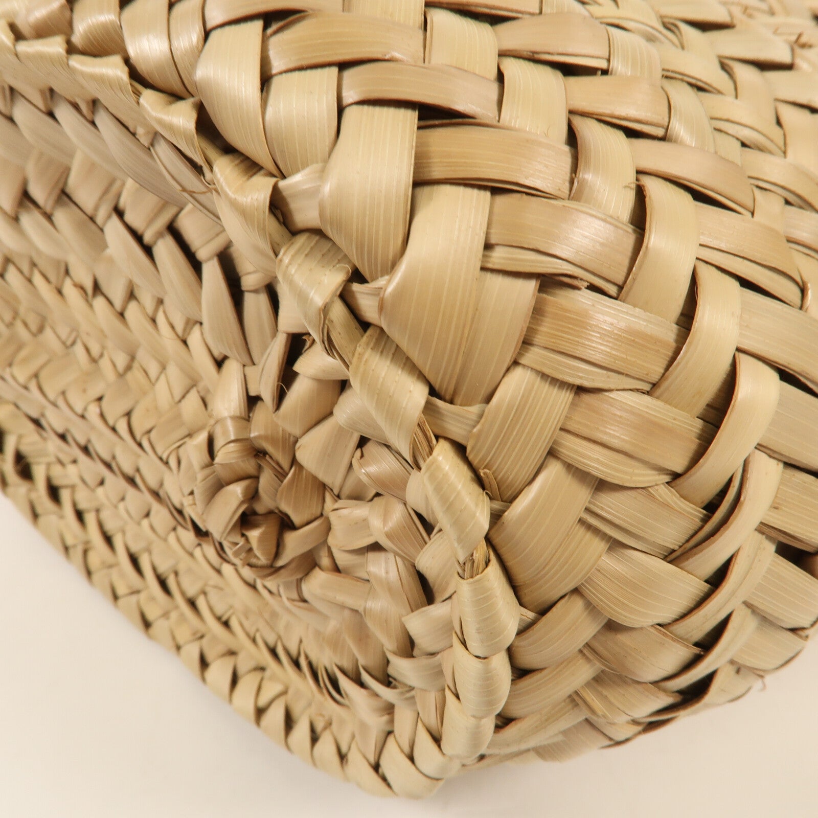 LOEWE 牛皮皮革/酒椰Studio Ghibli Dust Bunnies Small Basket銀扣手挽袋