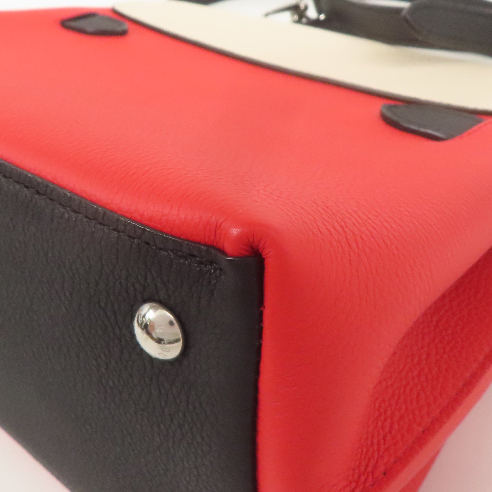 LOUIS VUITTON 牛皮皮革Lockme Ever BB銀扣手挽肩背兩用袋