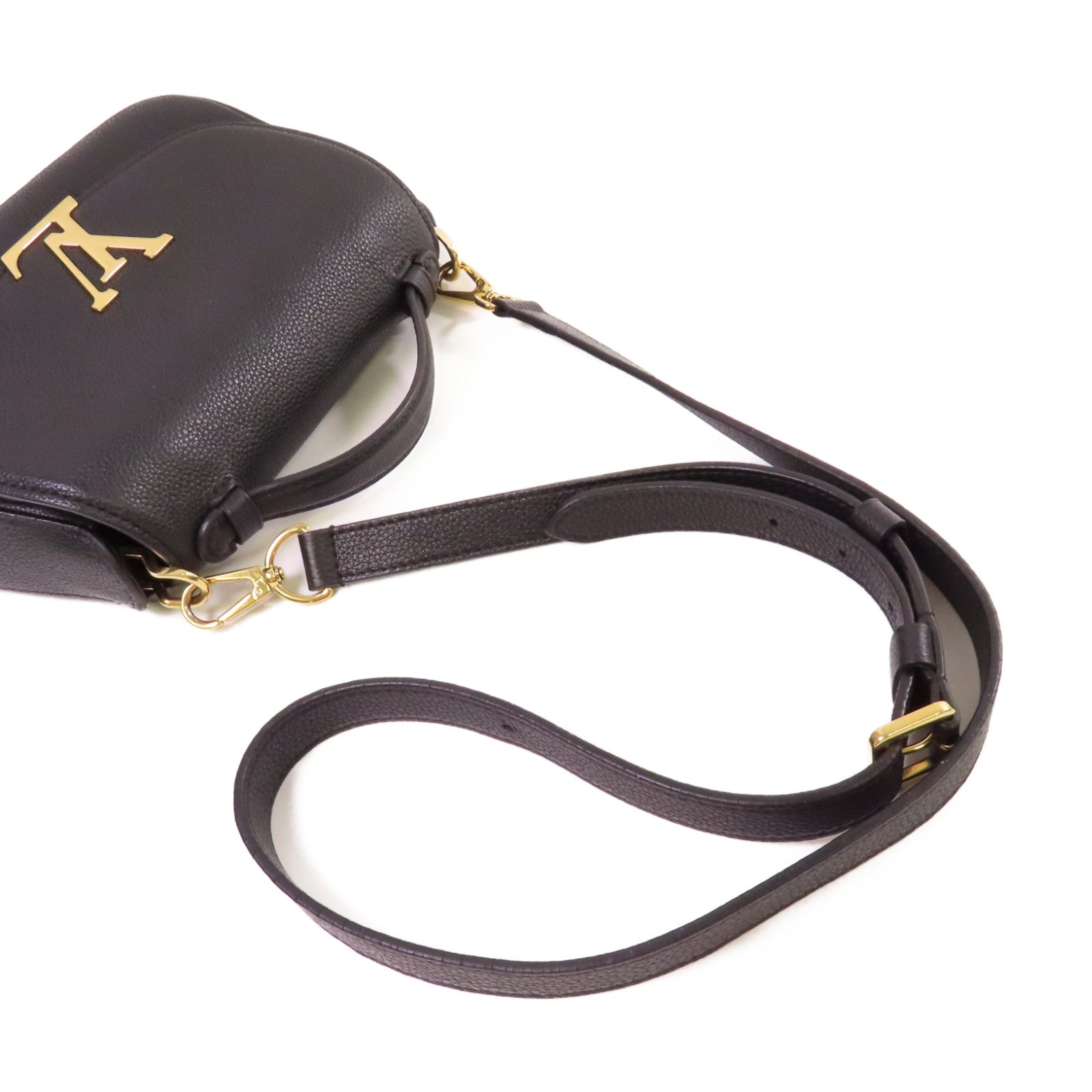 LOUIS VUITTON 牛皮皮革Vivienne NM Shoulder Bag金扣肩背袋黑色
