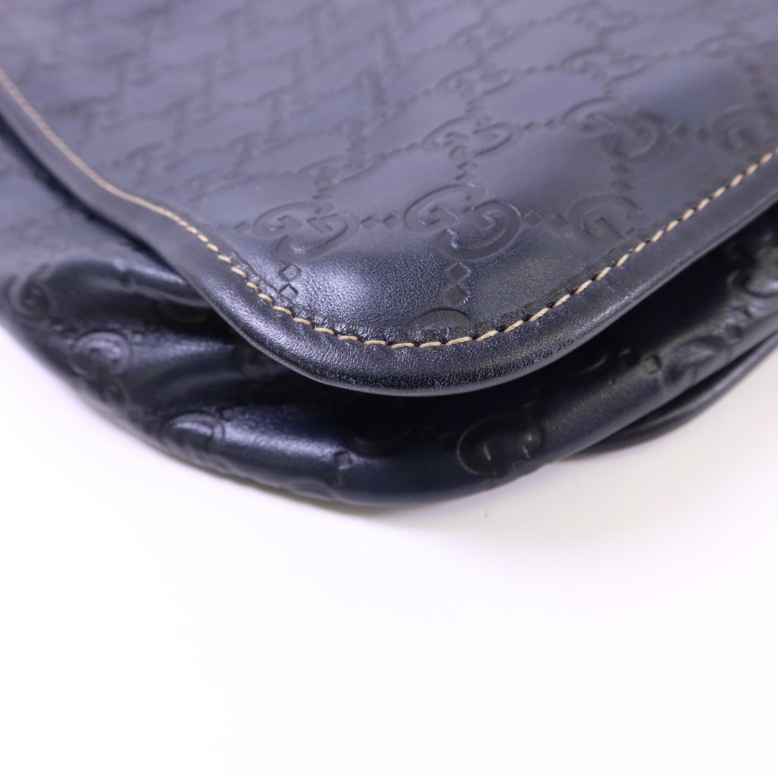 GUCCI 牛皮皮革Messenger Bag銀扣肩背袋
