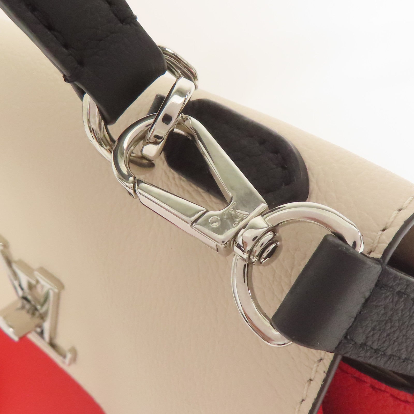 LOUIS VUITTON 牛皮皮革Lockme Ever BB銀扣手挽肩背兩用袋