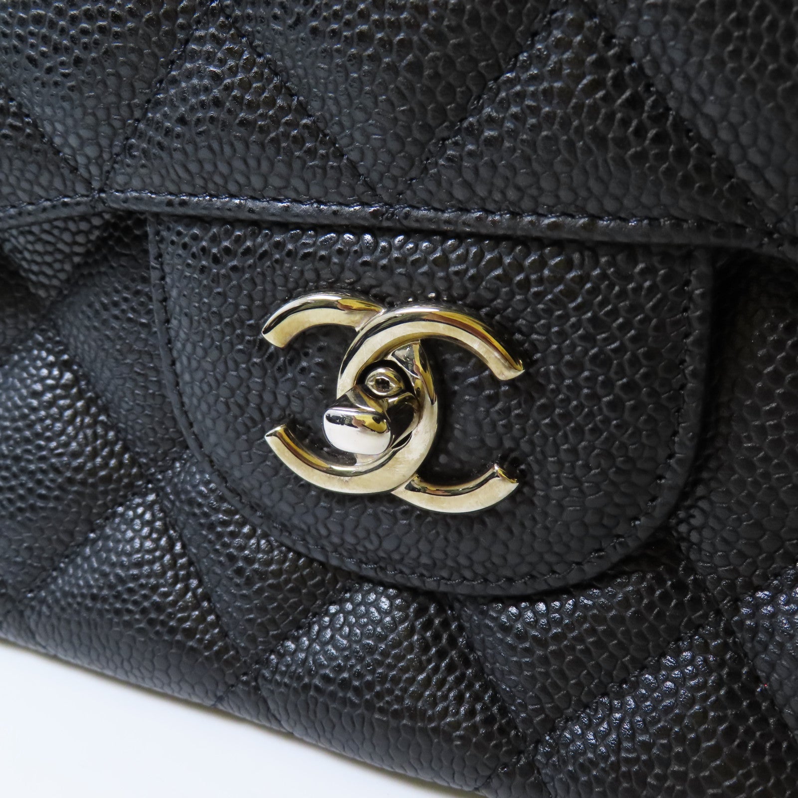 CHANEL 牛皮皮革Large Classic金扣鏈帶肩背袋