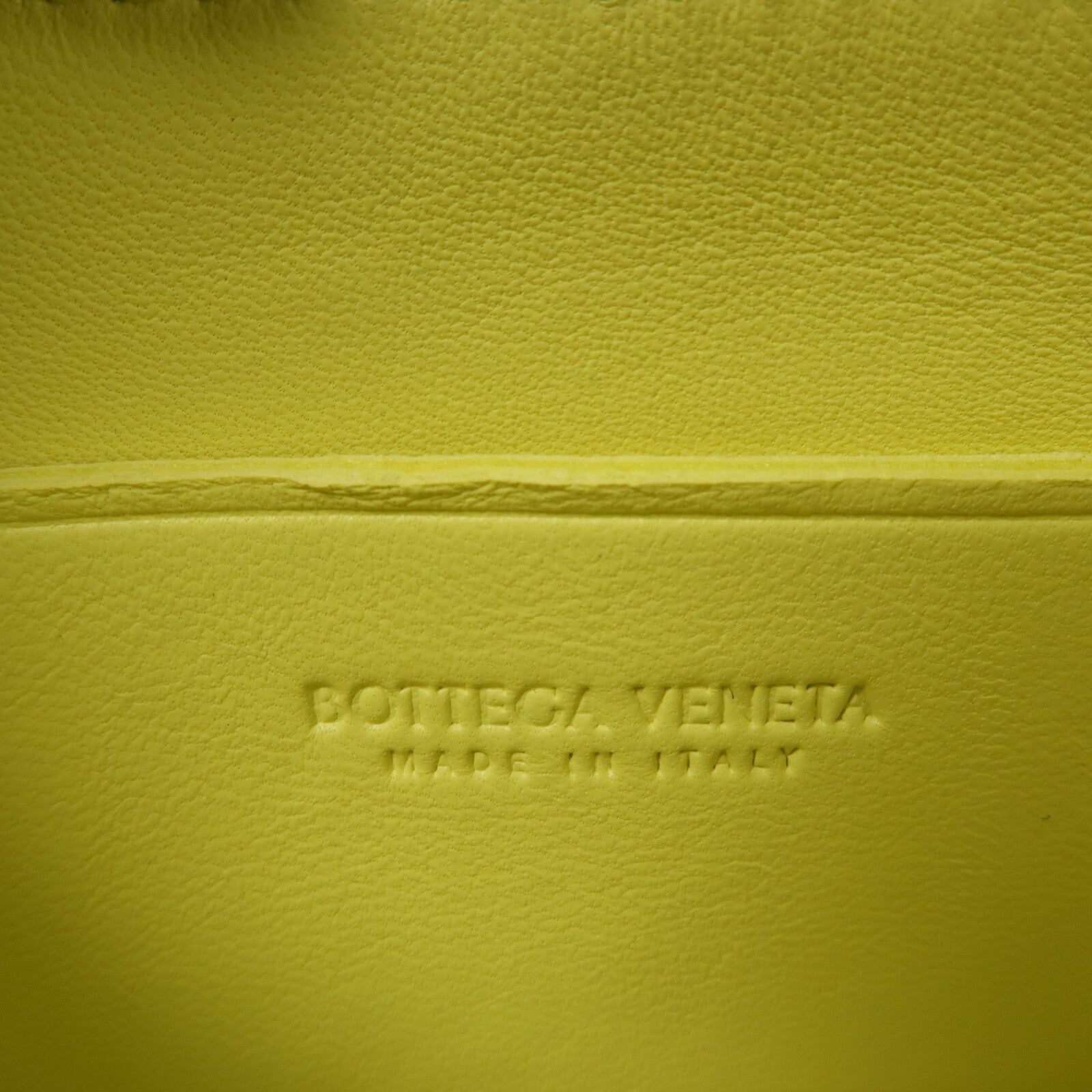 BOTTEGA VENETA 羊皮皮革Mini Cassette Bel肩背袋