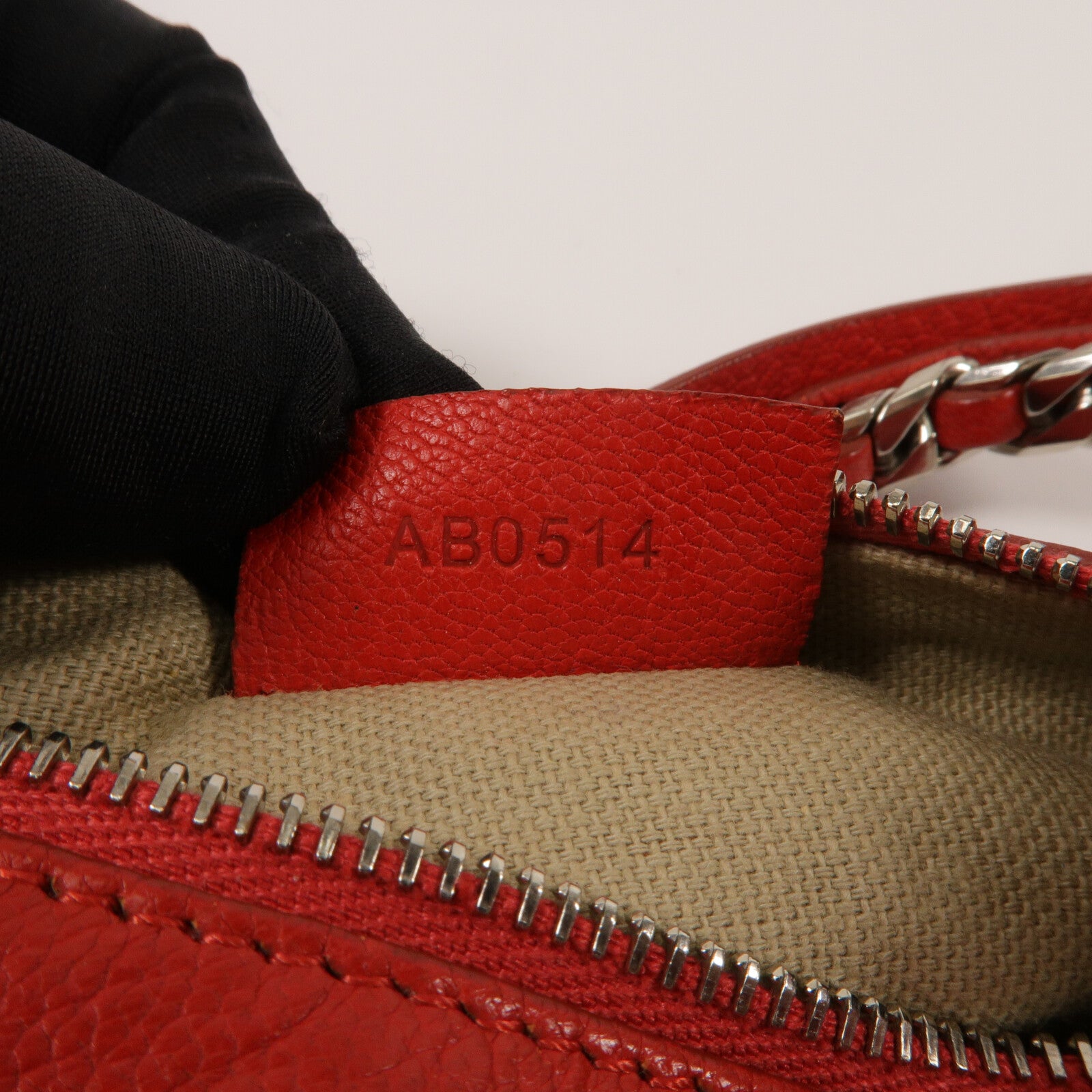 GIVENCHY 牛皮皮革Pandora Wristlet Pouch手拿包