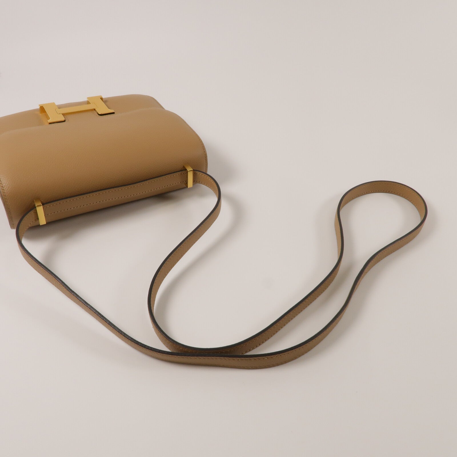 HERMES Epsom皮革Constance Mini肩背袋Chai