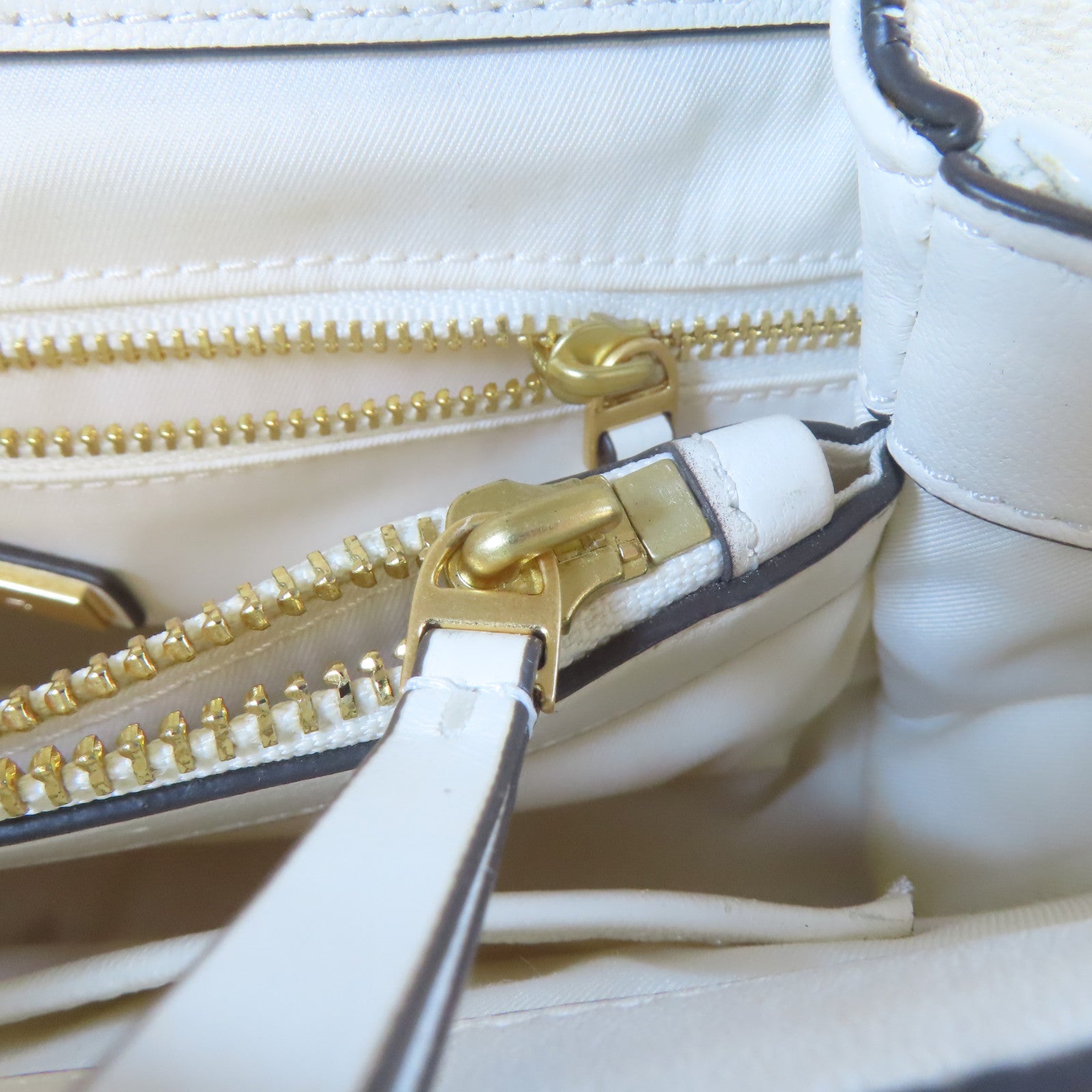 Tory Burch 【激減優惠】牛皮皮革Chain Shoulder Bag金扣鏈帶肩背袋白色