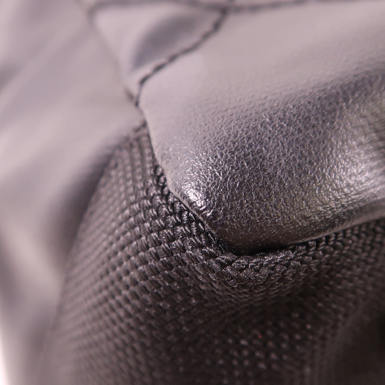 CHANEL 皮革/尼龍Paris Biarritz Tote銀扣手挽袋