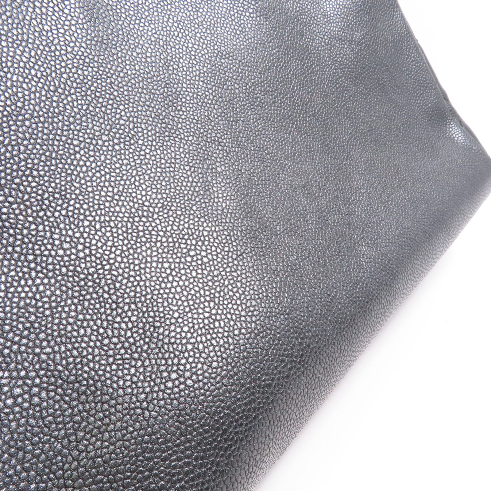 CHANEL 牛皮皮革Shoulder Bag銀扣肩背袋