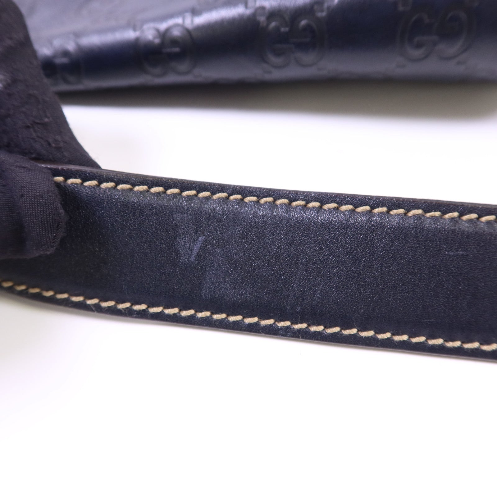 GUCCI 牛皮皮革Messenger Bag銀扣肩背袋