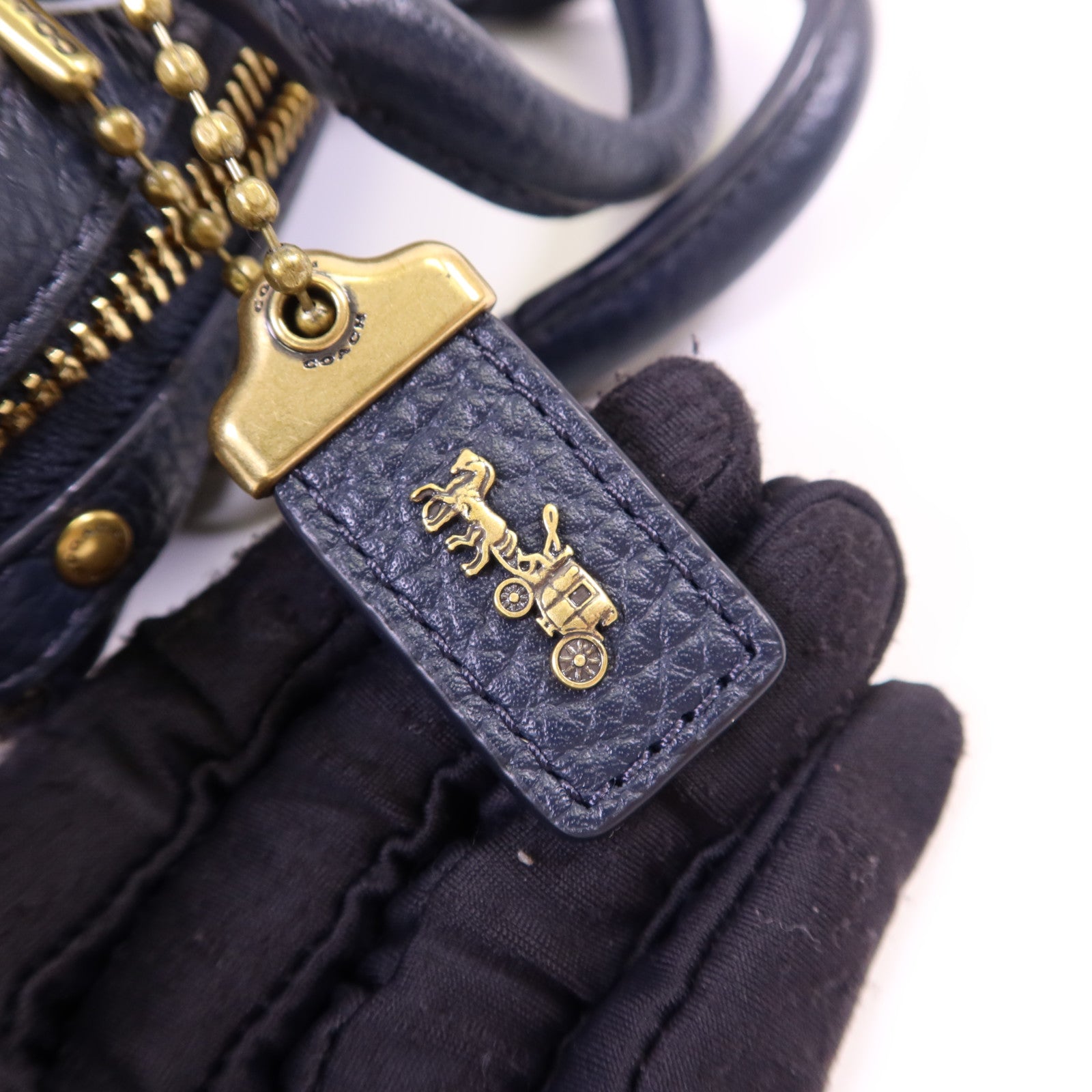 COACH 牛皮皮革/帆布Lark Bag金扣手挽肩背兩用袋