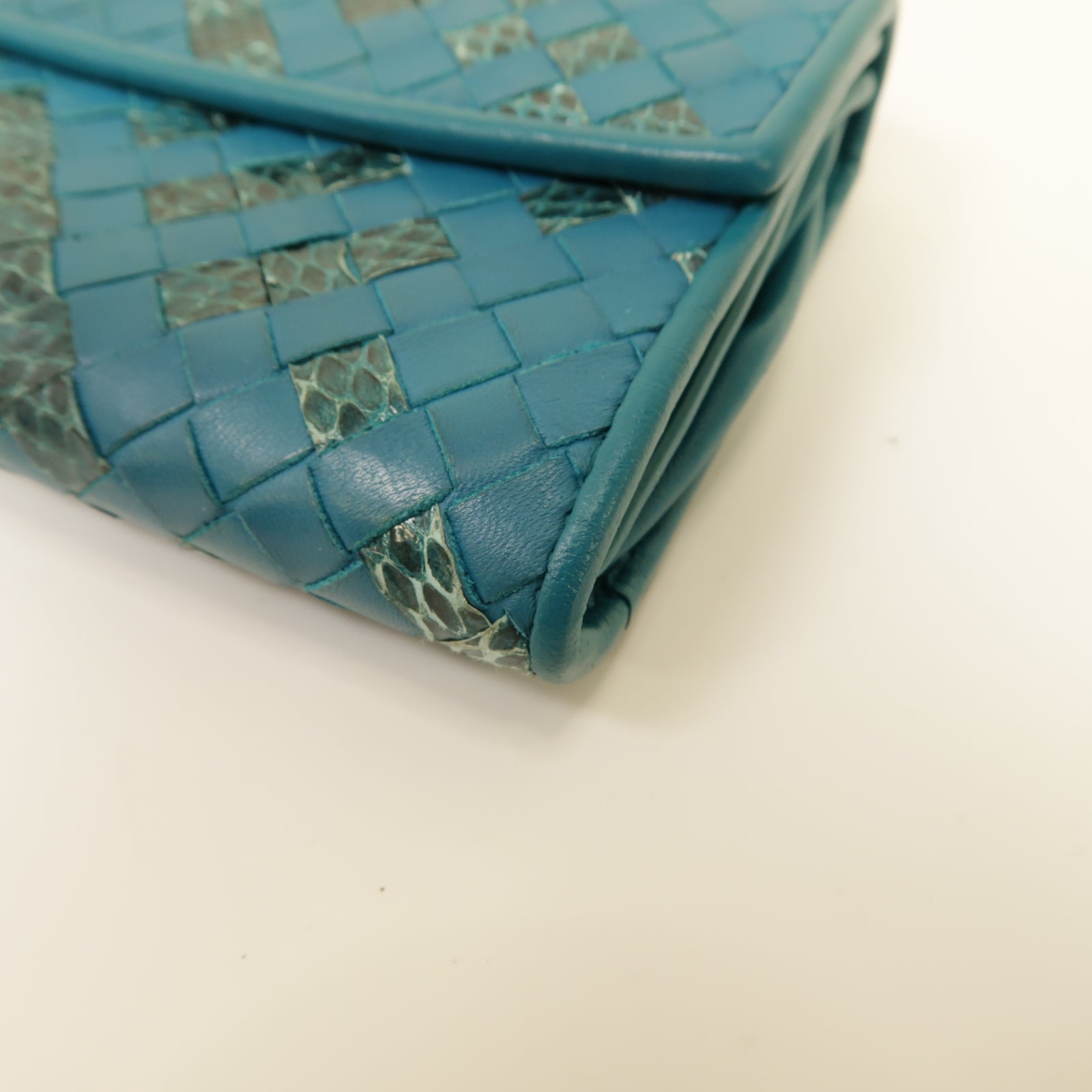 BOTTEGA VENETA 【激減優惠】蛇皮皮革/牛皮皮革Long Wallet銀扣長錢包藍色
