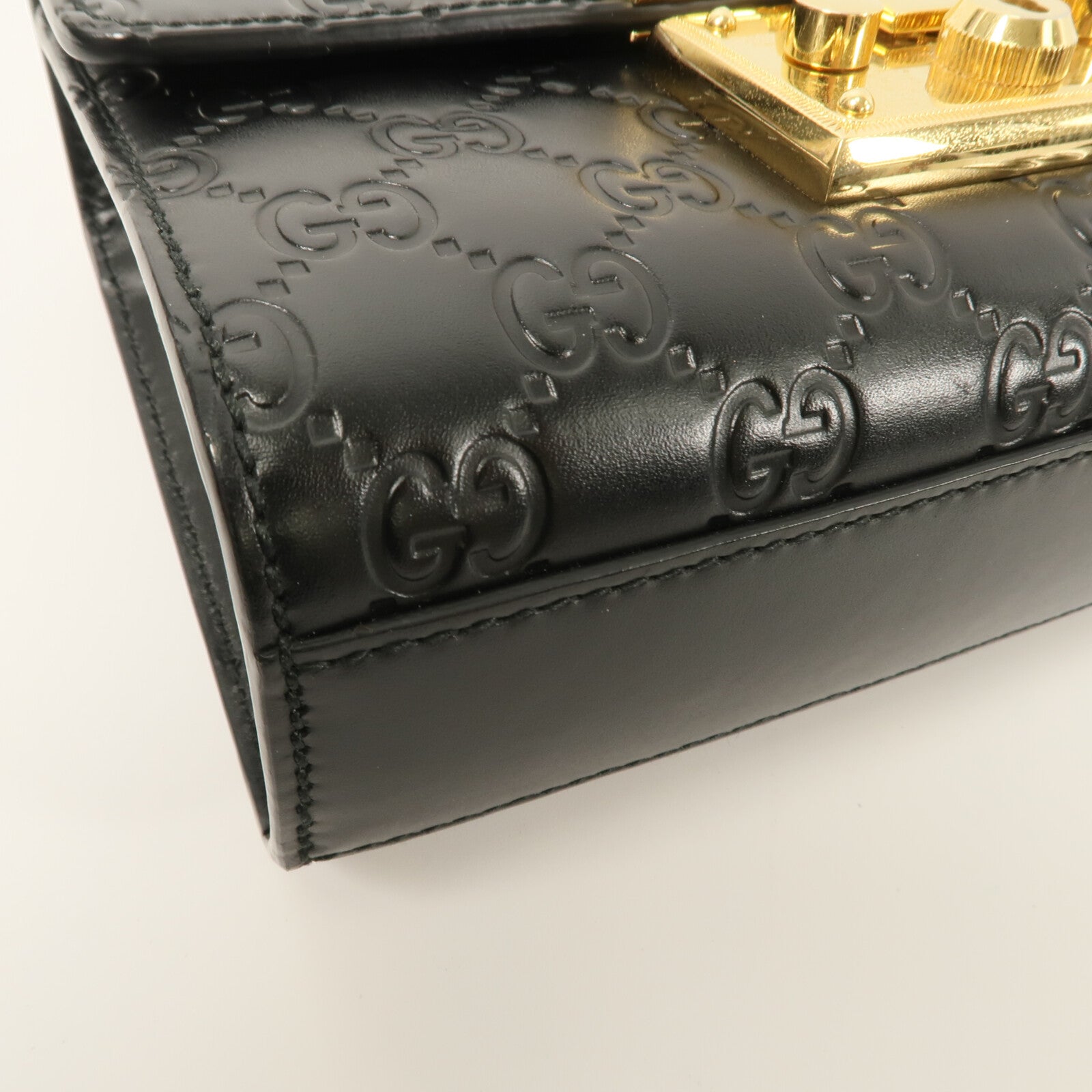 GUCCI 牛皮皮革Padlock鏈帶肩背袋