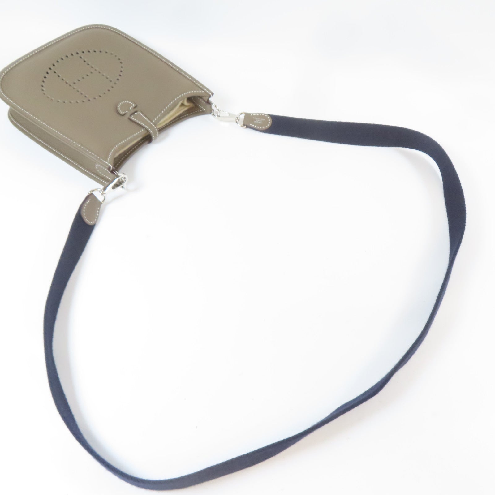 HERMES Clemence皮革Evelyne TPM銀扣肩背袋Etoupe Gray/大象灰色