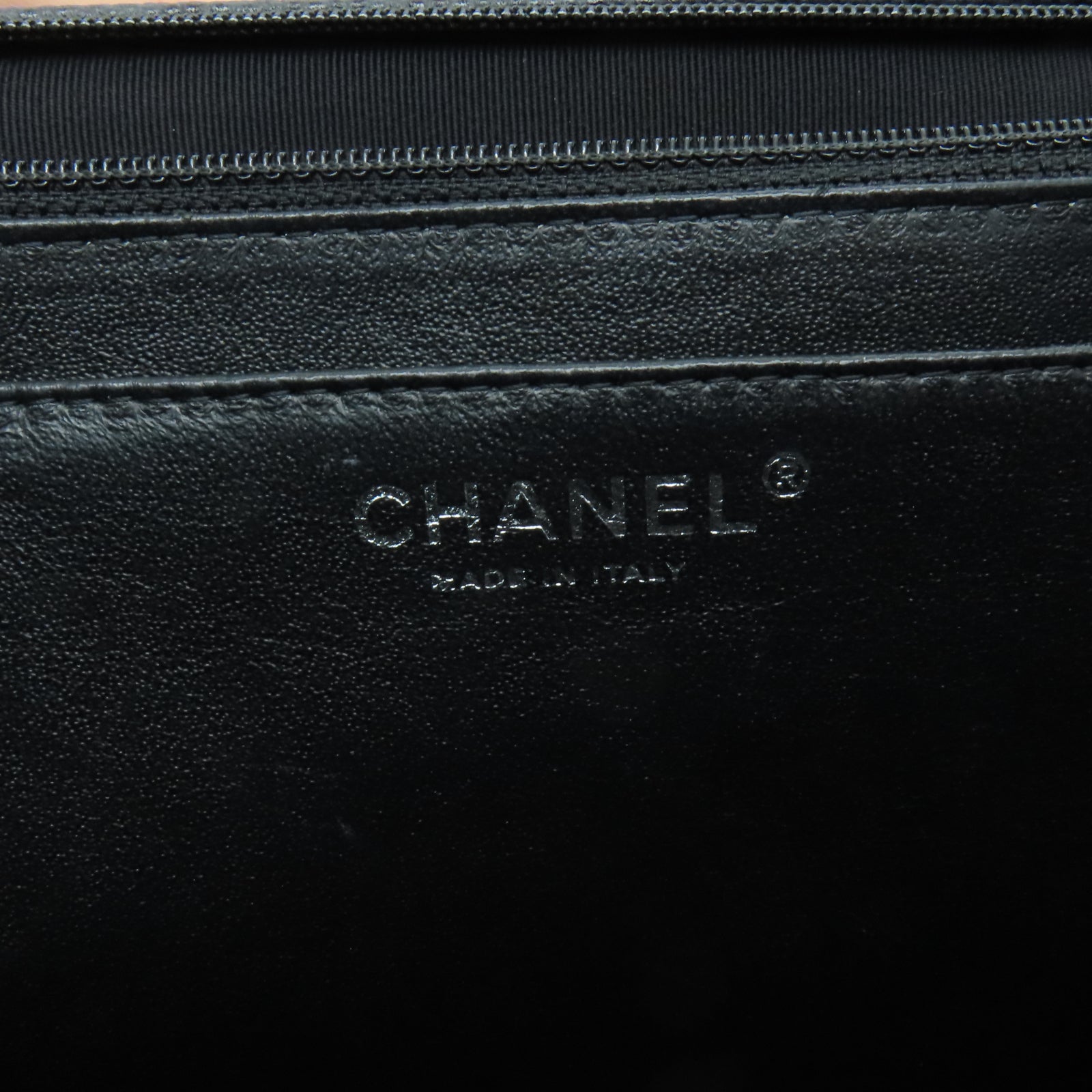 CHANEL 【激減優惠】菱格牛皮皮革Classic銀扣鏈帶肩背袋黑色