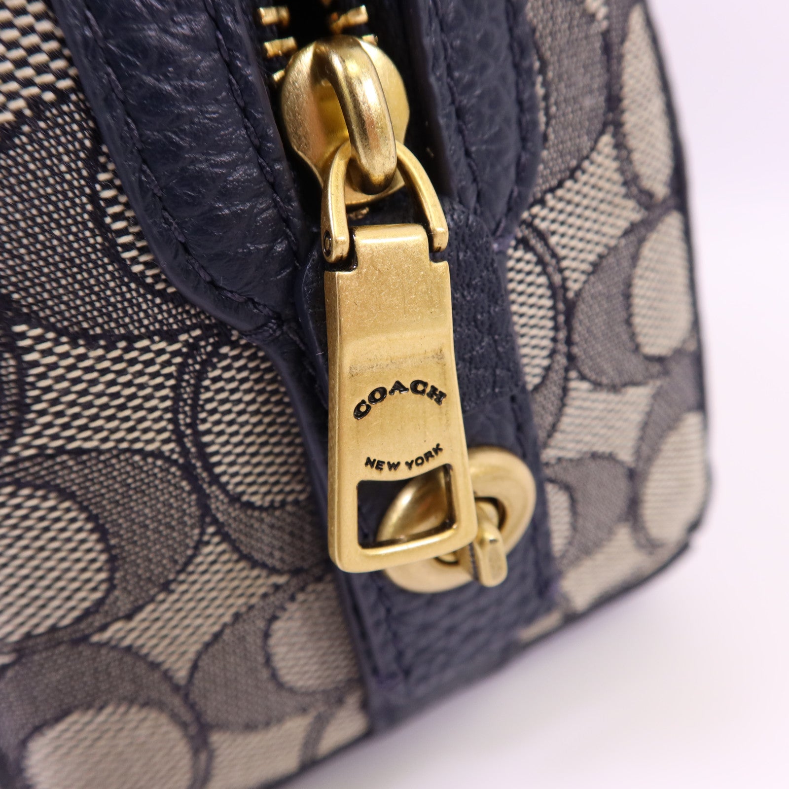 COACH 牛皮皮革/帆布Lark Bag金扣手挽肩背兩用袋