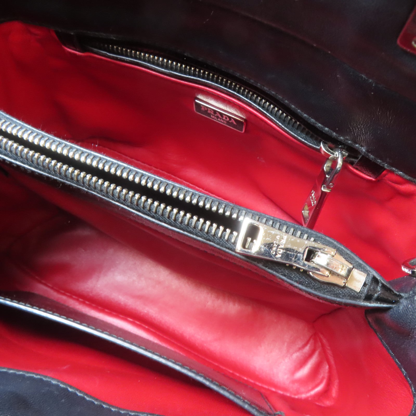 PRADA 牛皮皮革Saffiano Cuir Tote Handbag銀扣手挽肩背兩用袋黑色