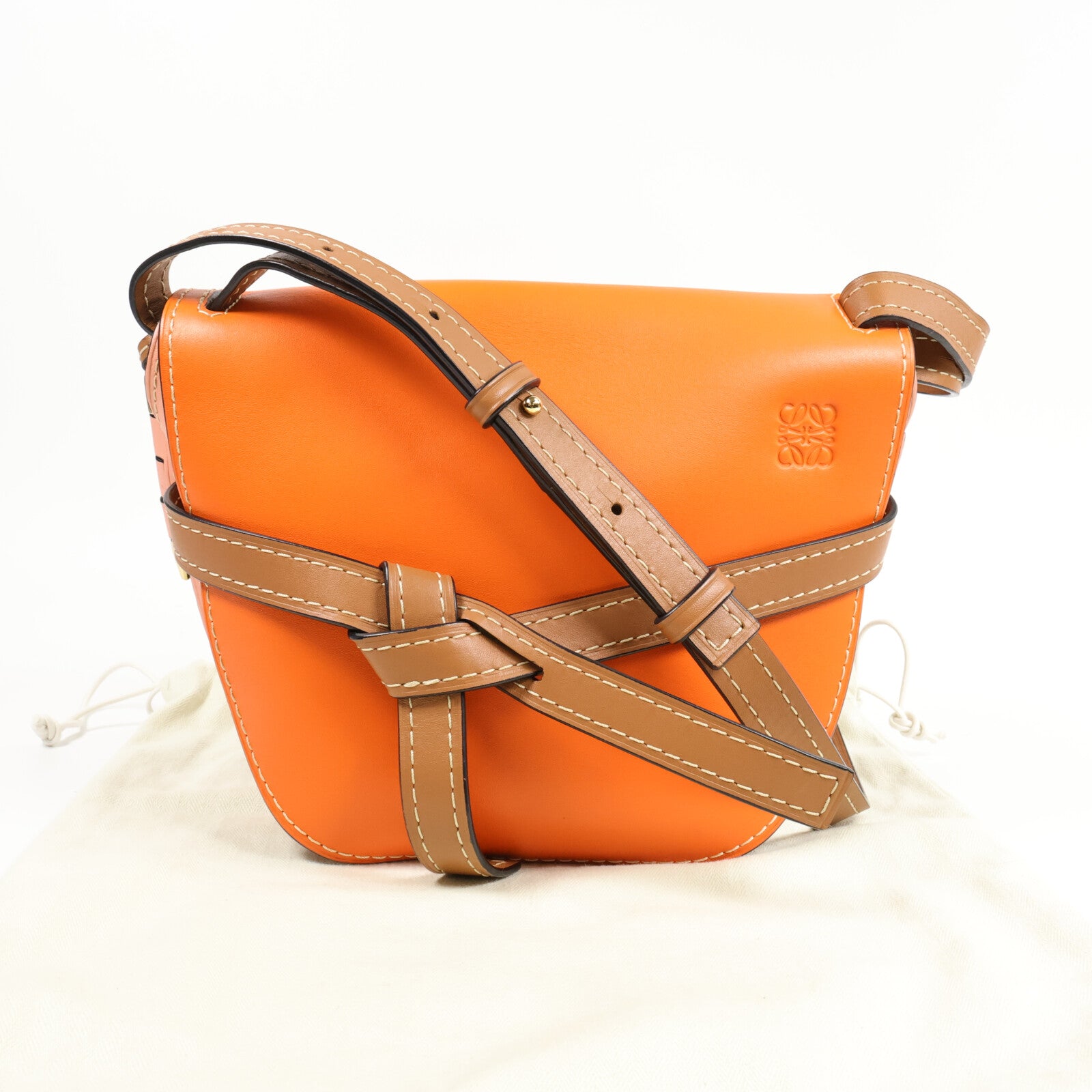 LOEWE 牛皮皮革Gate Medium肩背袋