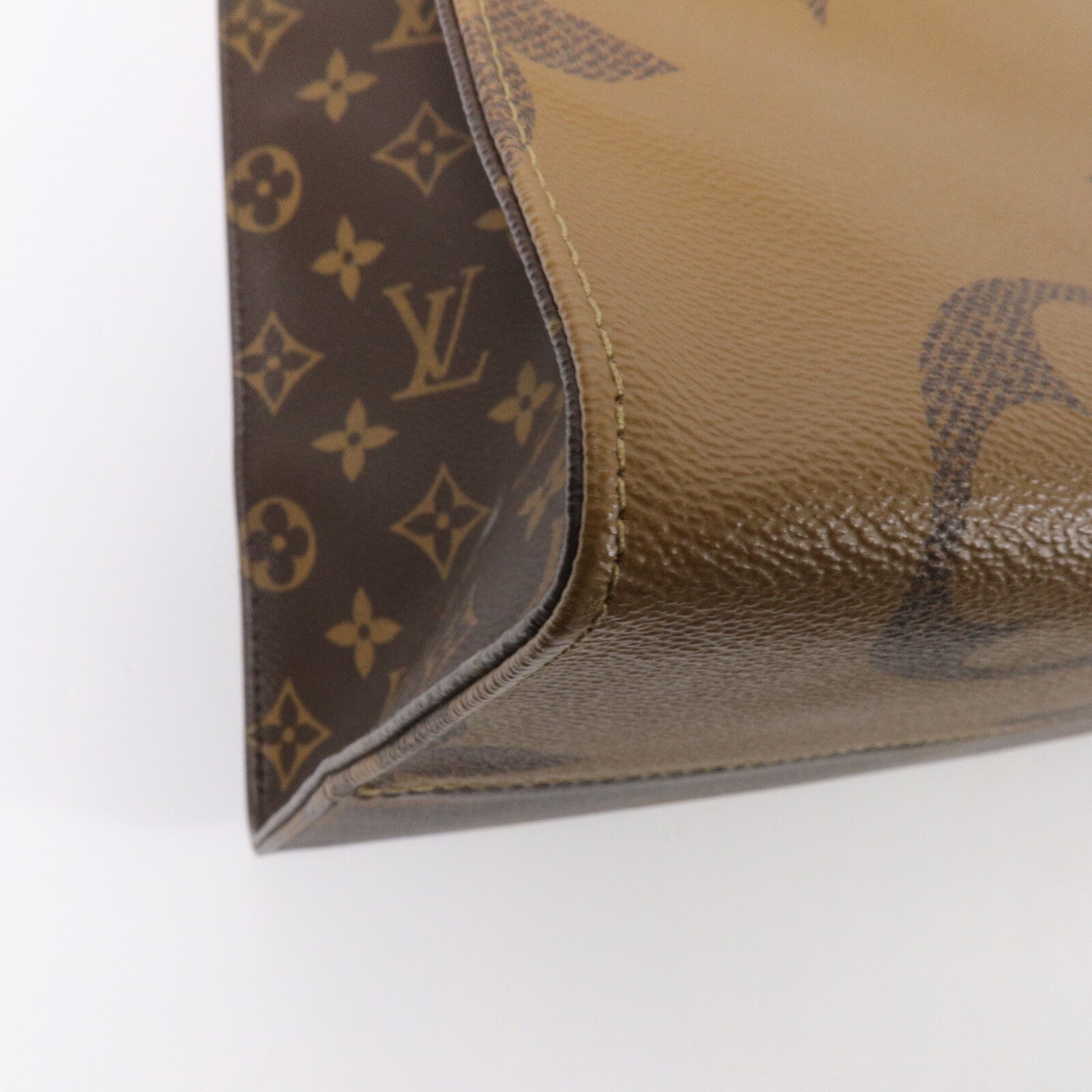 LOUIS VUITTON Monogram Giant Reverse On The Go GM手挽肩背兩用袋