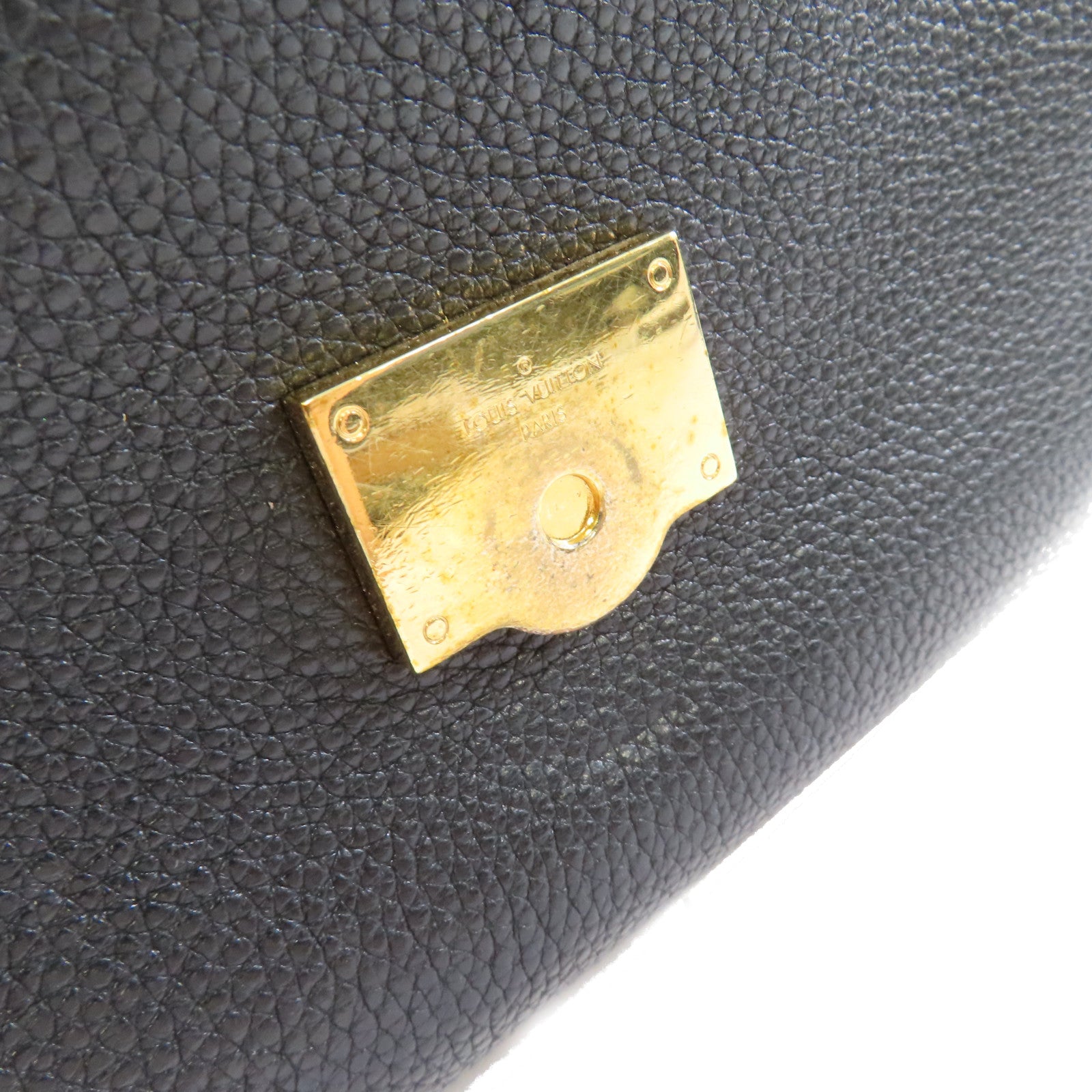 LOUIS VUITTON 牛皮皮革Vivienne NM Shoulder Bag金扣肩背袋黑色