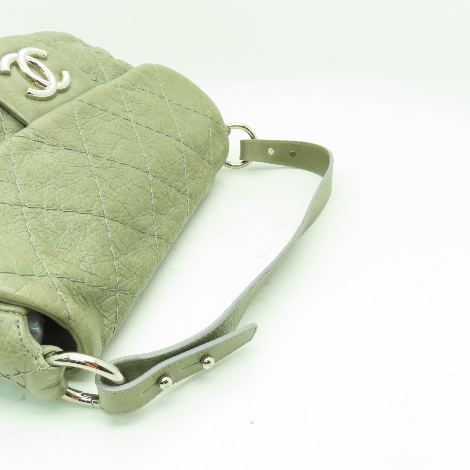 CHANEL **【激減優惠】菱格牛皮皮革Shoulder Bag銀扣肩背袋灰色