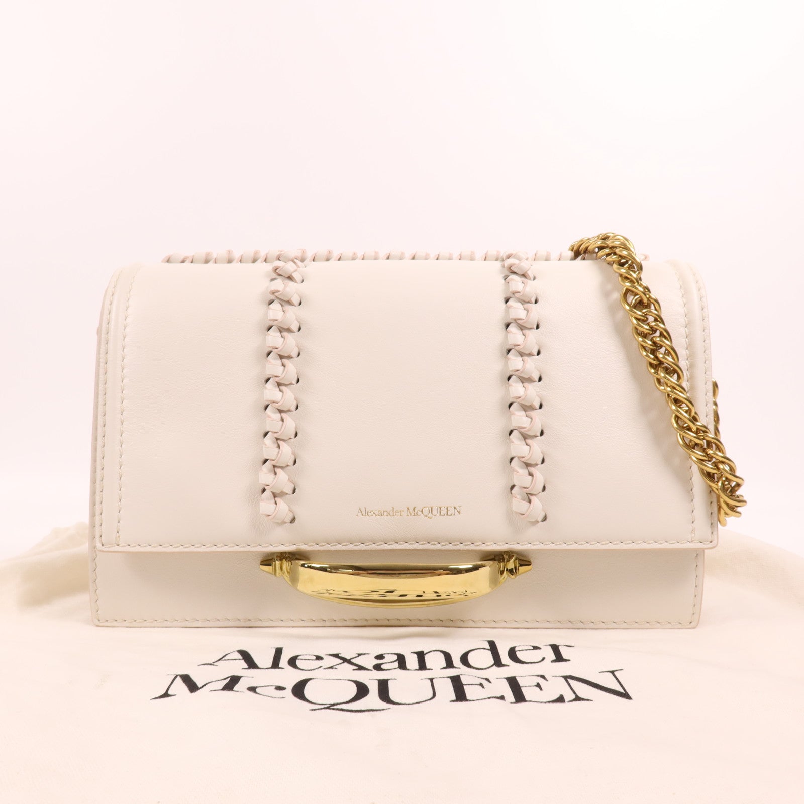 Alexander McQueen 牛皮皮革Chain Shoulder金扣鏈帶肩背袋