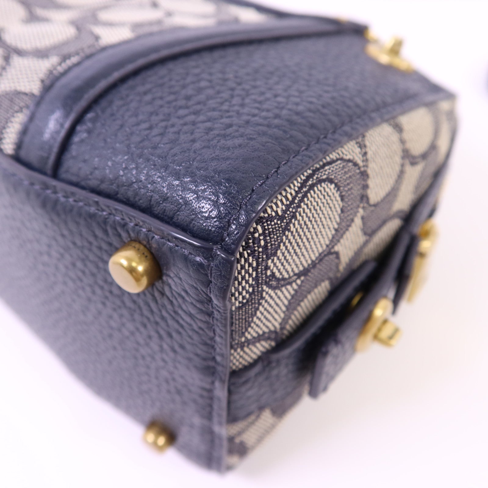 COACH 牛皮皮革/帆布Lark Bag金扣手挽肩背兩用袋