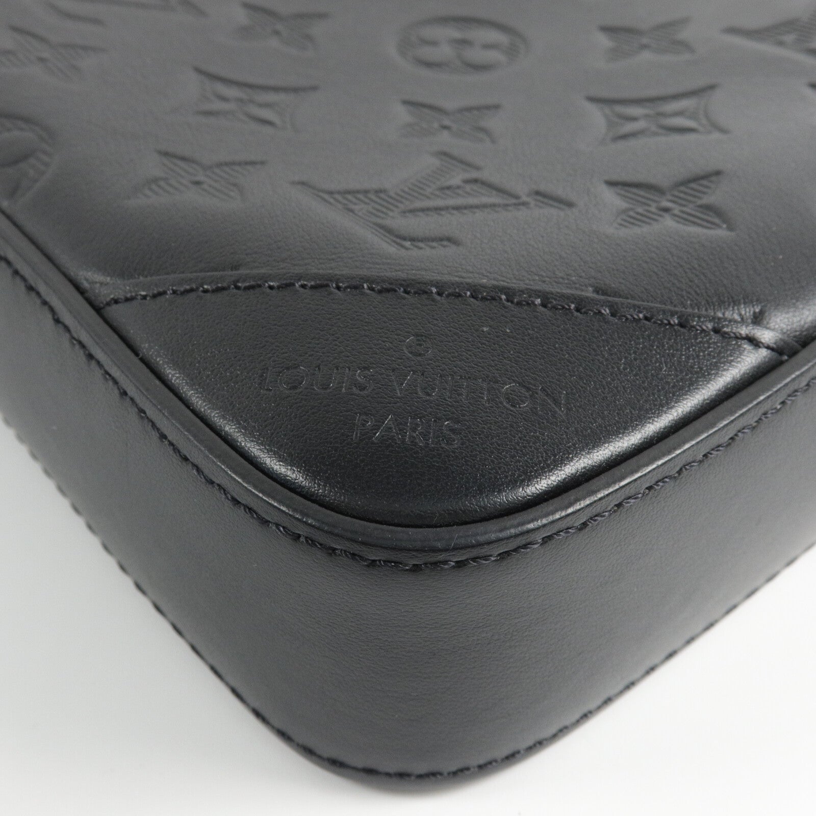 LOUIS VUITTON Monogram Shadow Trio Messenger肩背袋
