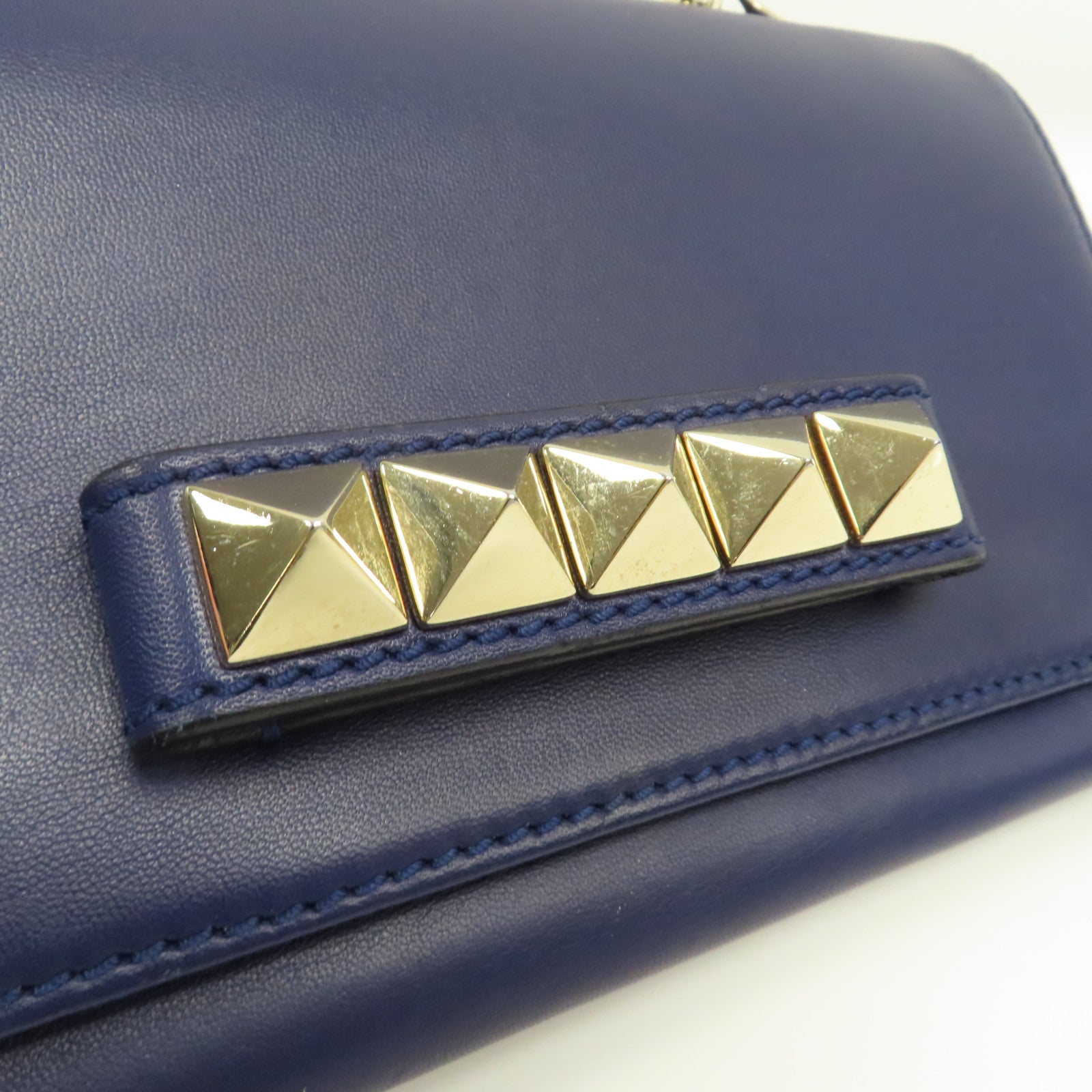 Valentino 【激減優惠】牛皮皮革Shoulder Bag金扣鏈帶肩背袋黑色