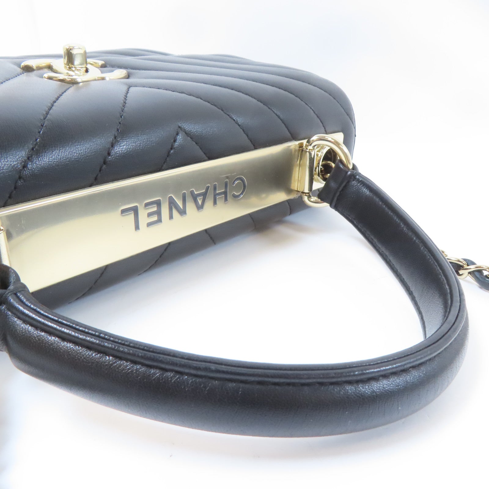 CHANEL 斜紋羊皮皮革Trendy CC金扣鏈帶手挽肩背兩用袋黑色
