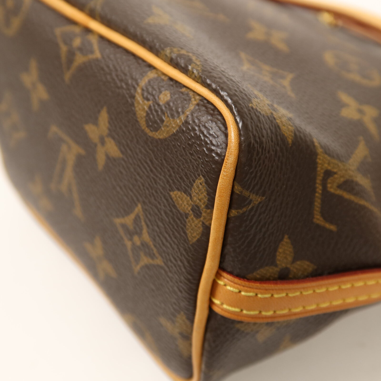 LOUIS VUITTON 【激減優惠】Monogram Nano Noe金扣肩背袋