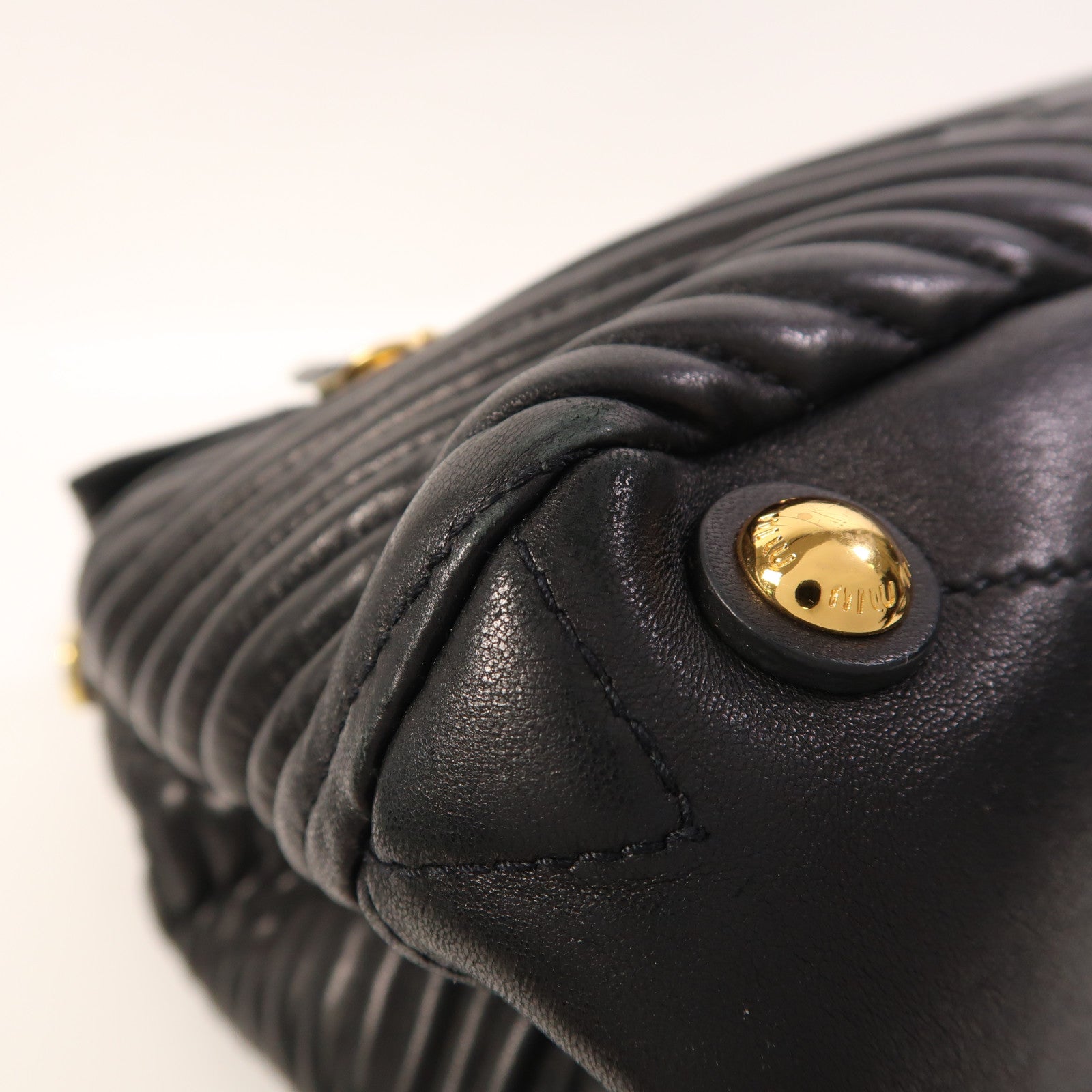 Miu Miu 羊皮皮革2 Way Shoulder金扣手挽肩背兩用袋