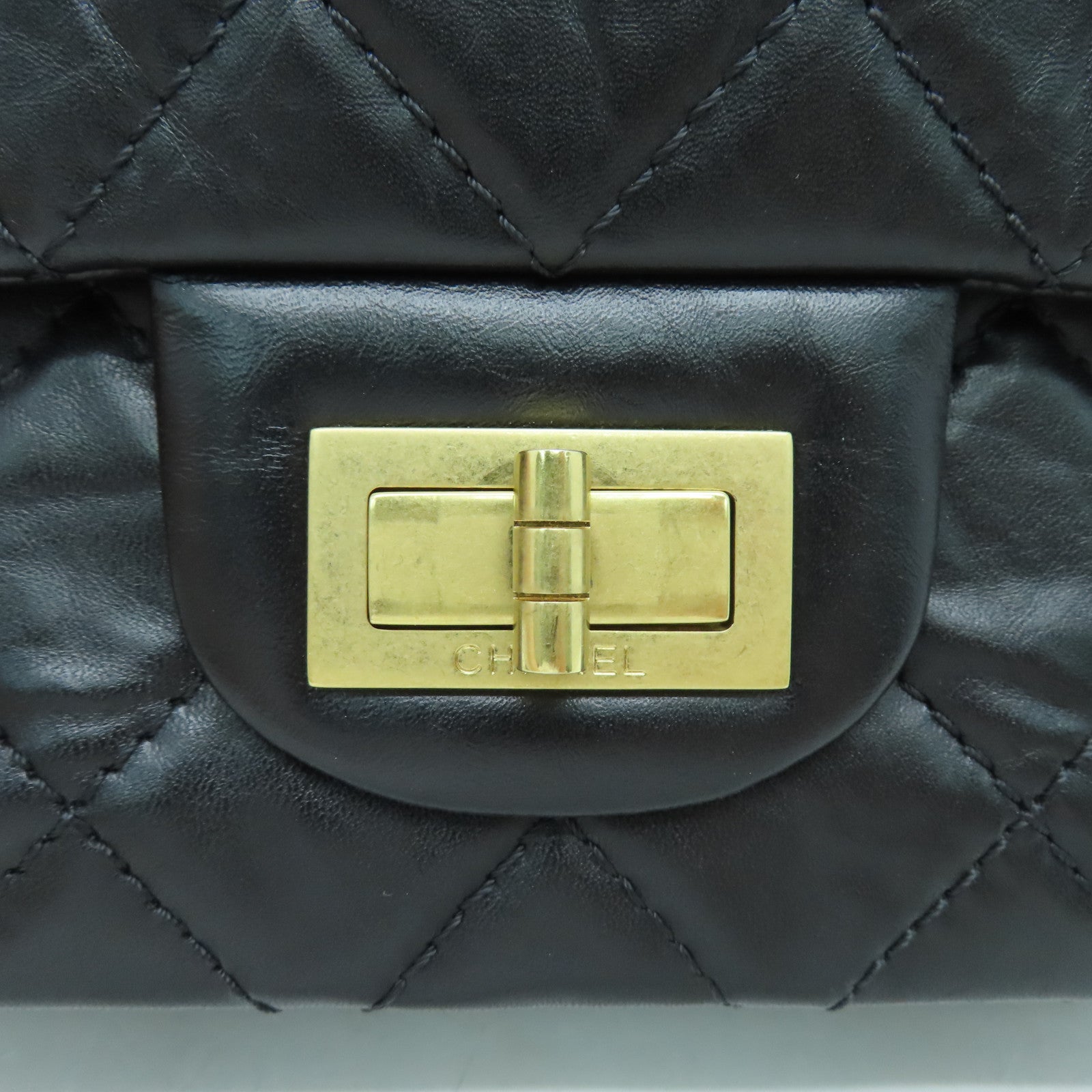 CHANEL 菱格牛皮皮革2.55 Chain Shoulder Bag金扣链带肩背袋黑色