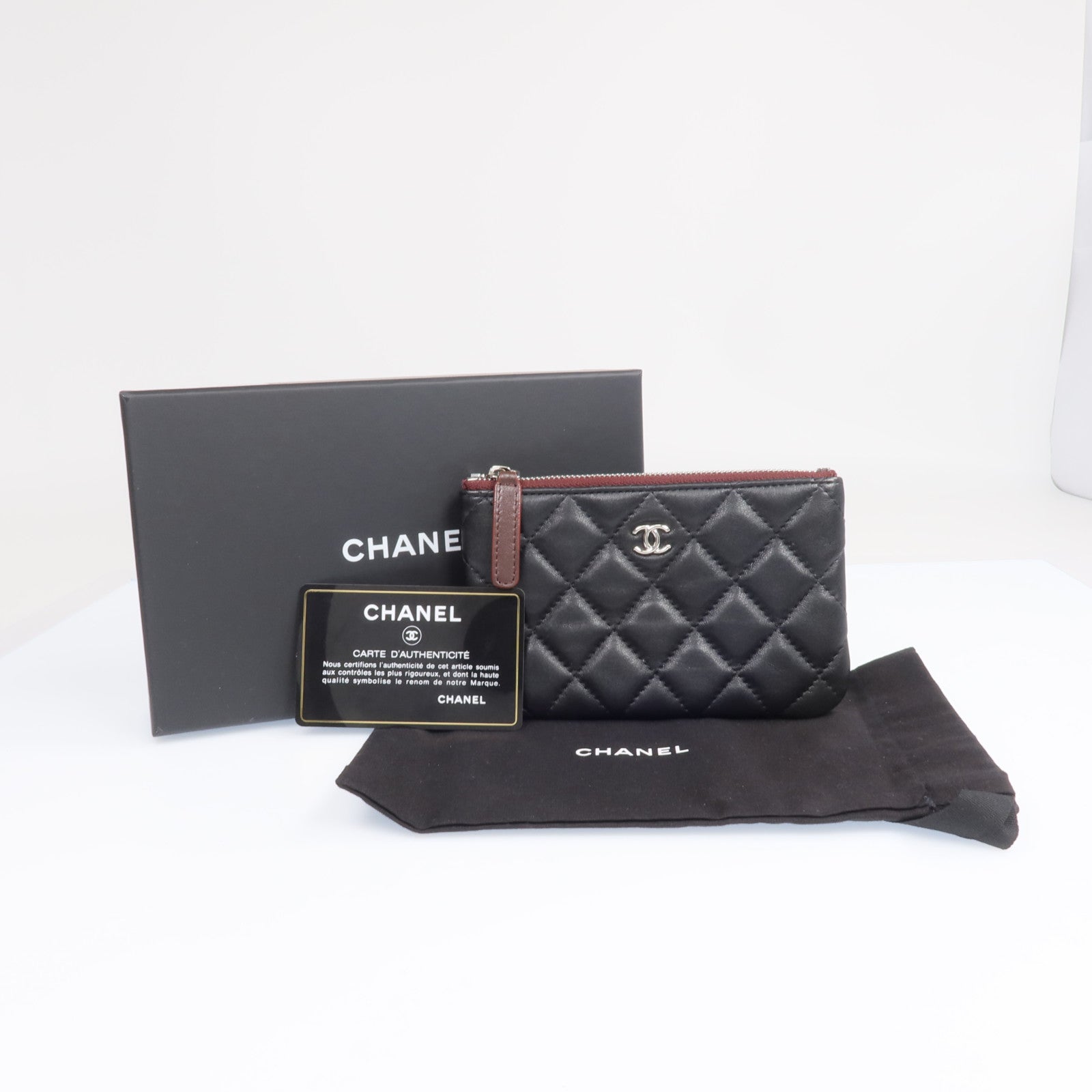 CHANEL 羊皮皮革Mini Pouch銀扣長錢包