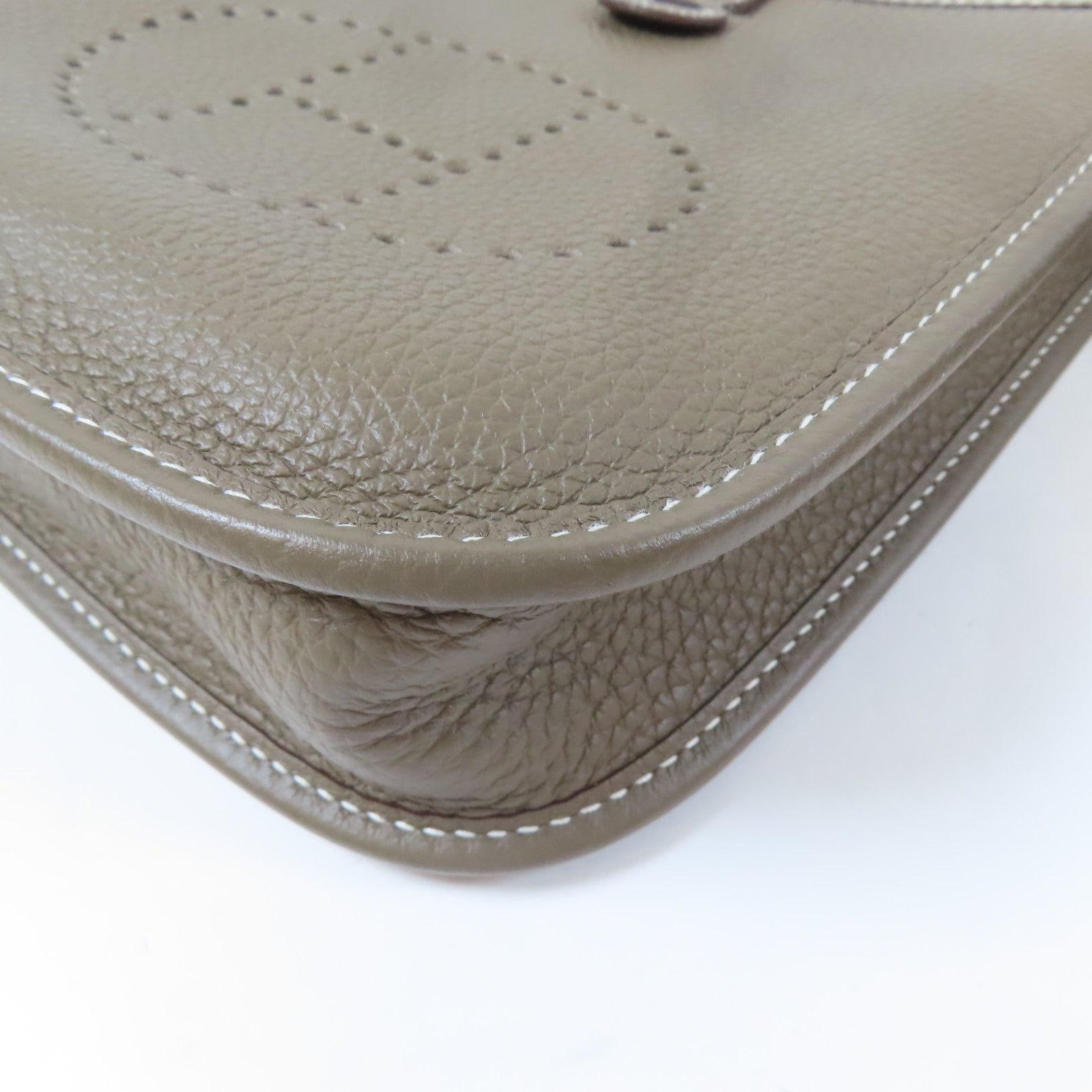 HERMES Clemence皮革Evelyne TPM銀扣肩背袋Etoupe Gray/大象灰色