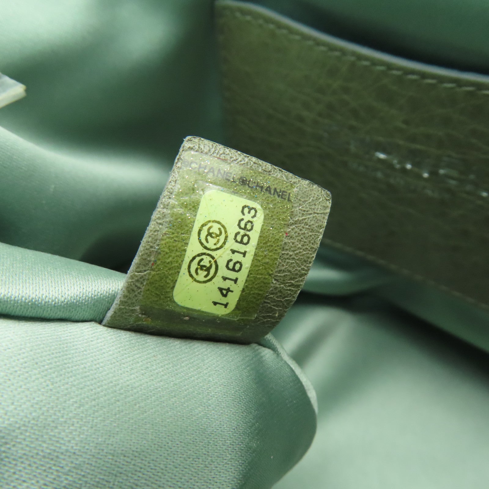 CHANEL **【激減優惠】菱格牛皮皮革Shoulder Bag銀扣肩背袋灰色