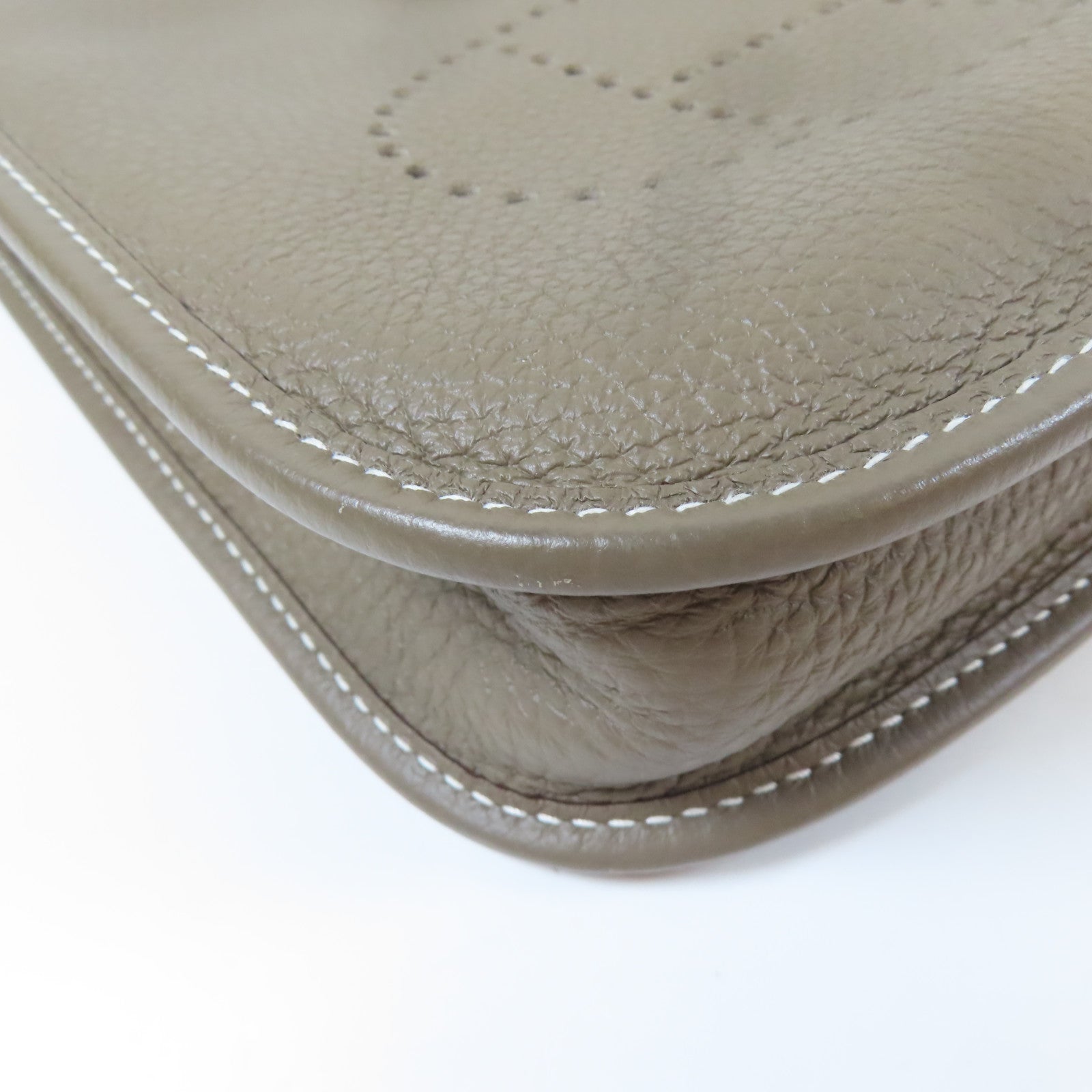 HERMES Clemence皮革Evelyne TPM銀扣肩背袋Etoupe Gray/大象灰色