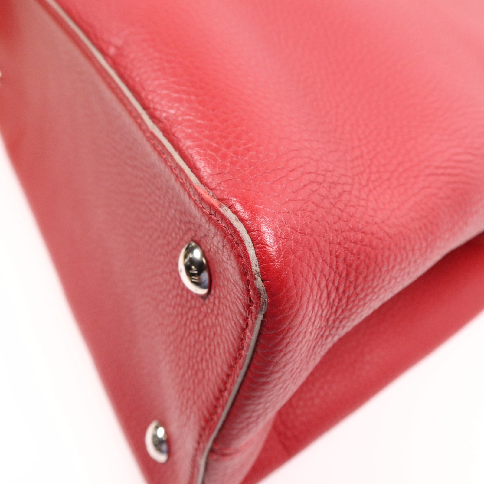 LOUIS VUITTON Taurillon皮革Capucines GM銀扣肩背袋