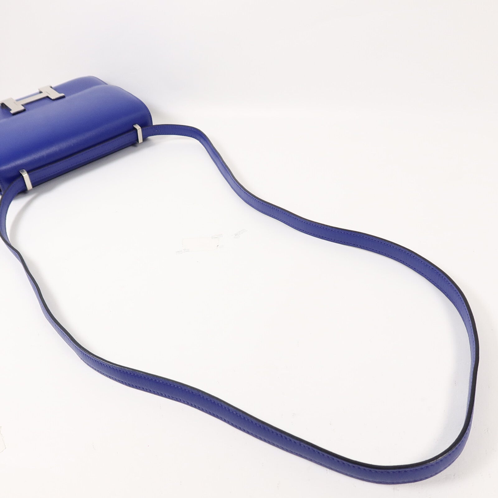 HERMES Box Calf皮革Constance Mini肩背袋Bleu Electrique