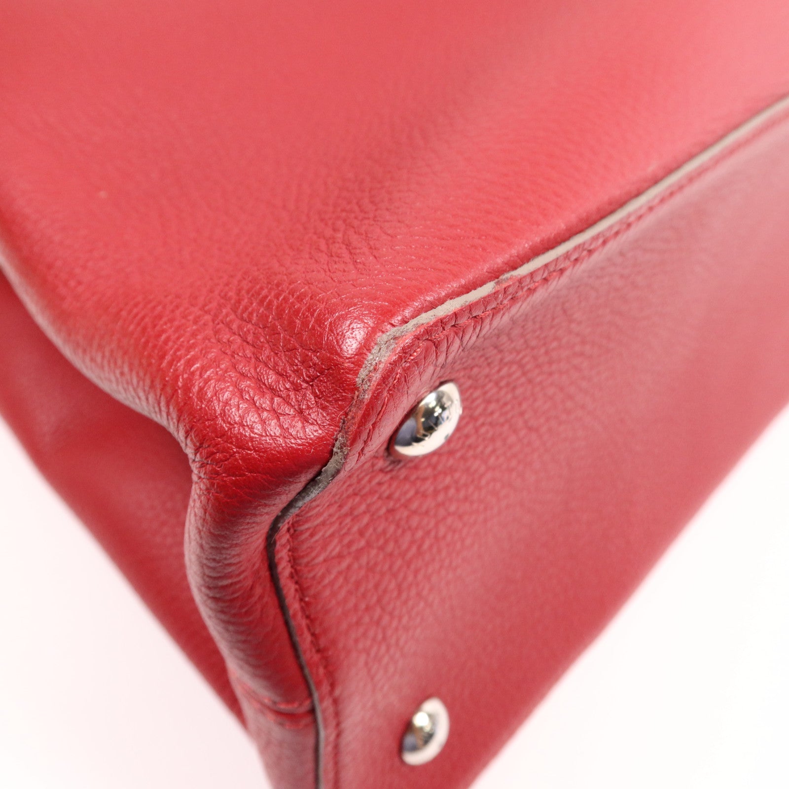 LOUIS VUITTON Taurillon皮革Capucines GM銀扣肩背袋