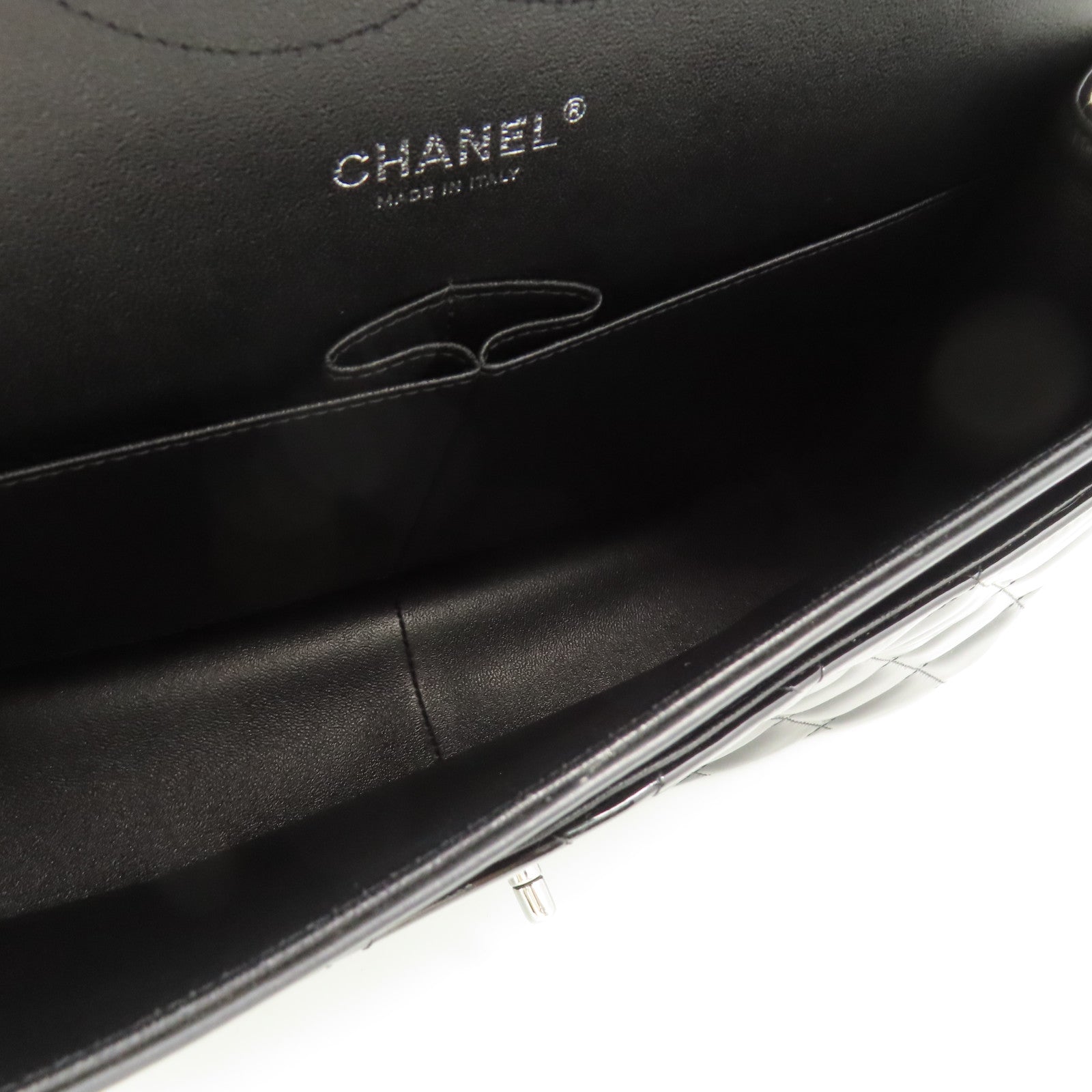 CHANEL 【激減優惠】菱格漆皮皮革Jumbo銀扣鏈帶肩背袋黑色