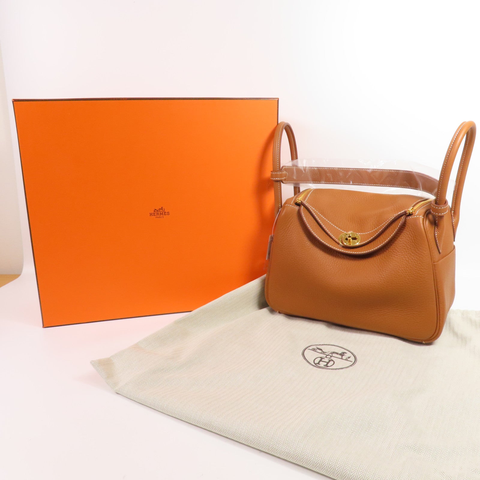 HERMES Clemence皮革Lindy 26金扣手挽肩背兩用袋Gold