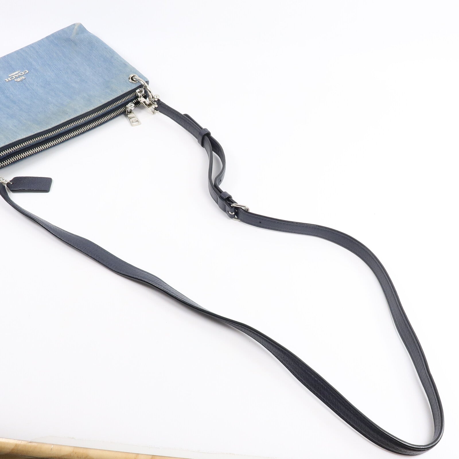 COACH 牛仔布Shoulder Bag肩背袋