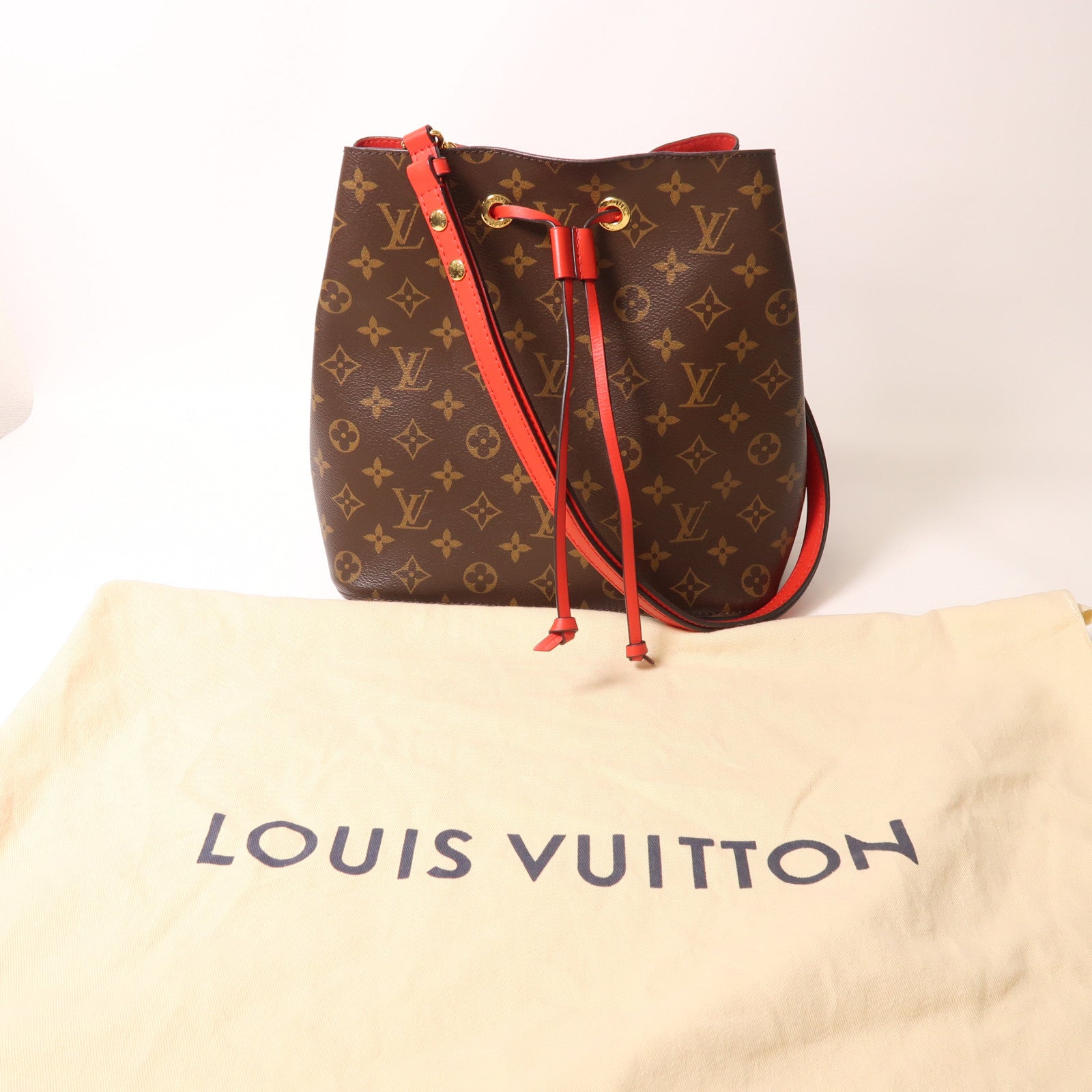 LOUIS VUITTON Monogram Neo Noe Bucket Bag金扣肩背袋